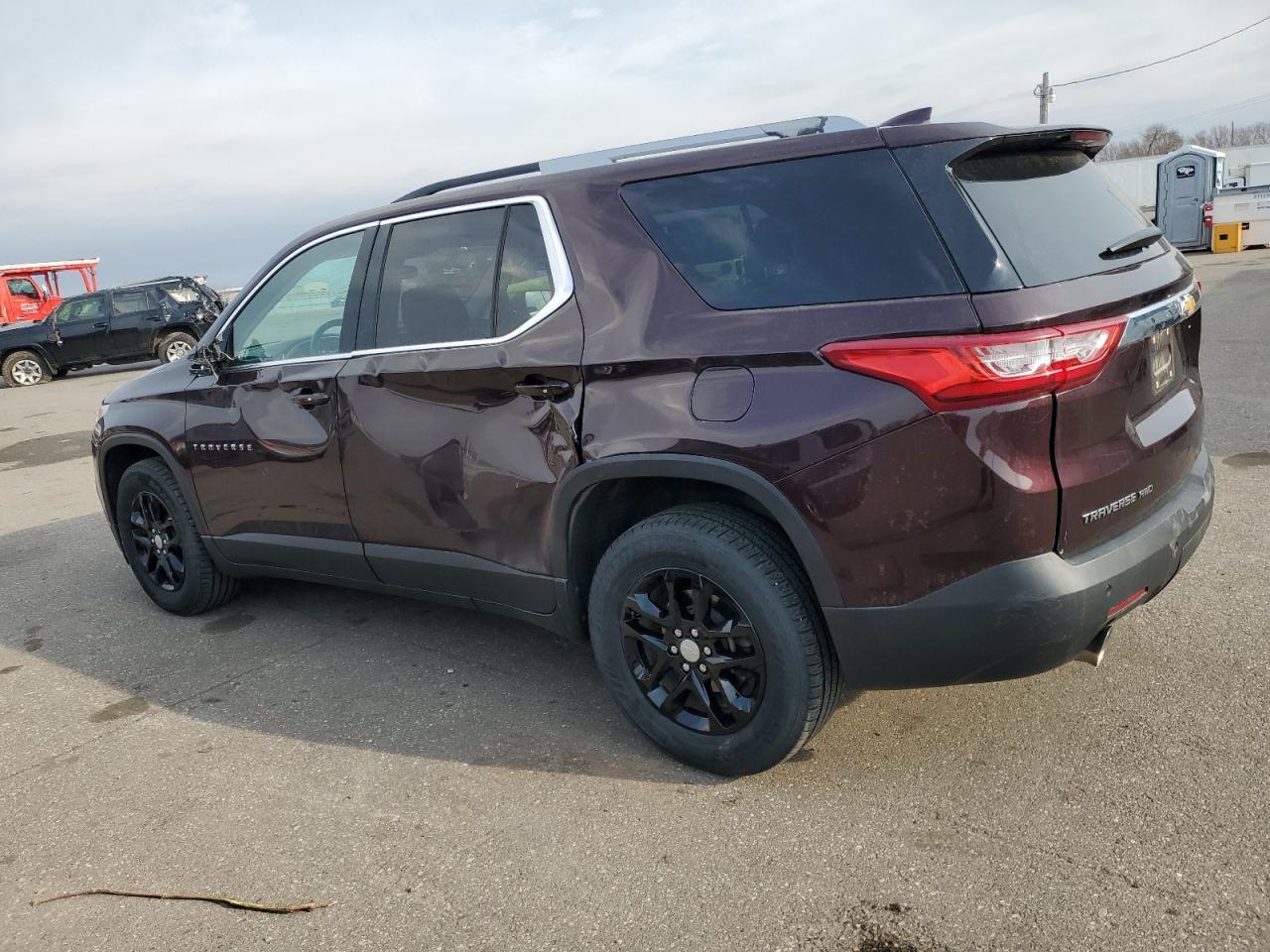 2018 CHEVROLET TRAVERSE L - Image 2