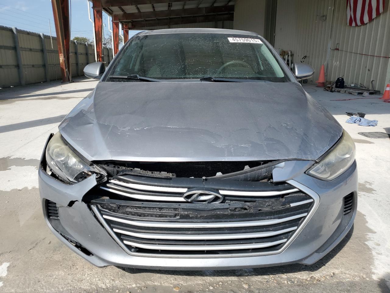 2017 HYUNDAI ELANTRA SE - Image 5