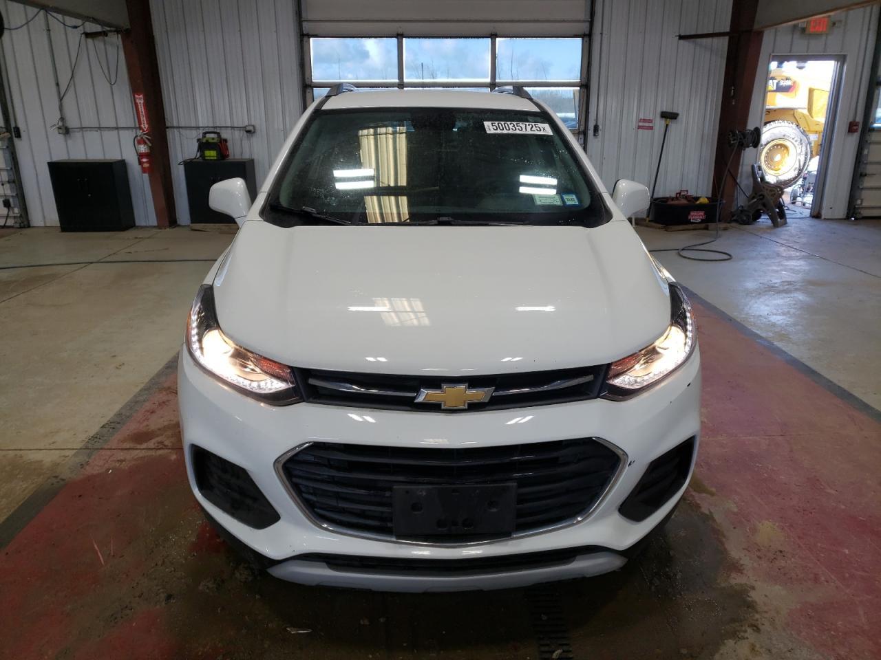 2018 CHEVROLET TRAX 1LT - Image 5