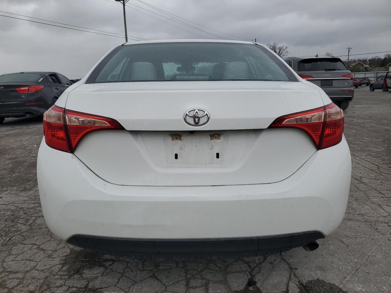 2019 TOYOTA COROLLA L - Фото 6