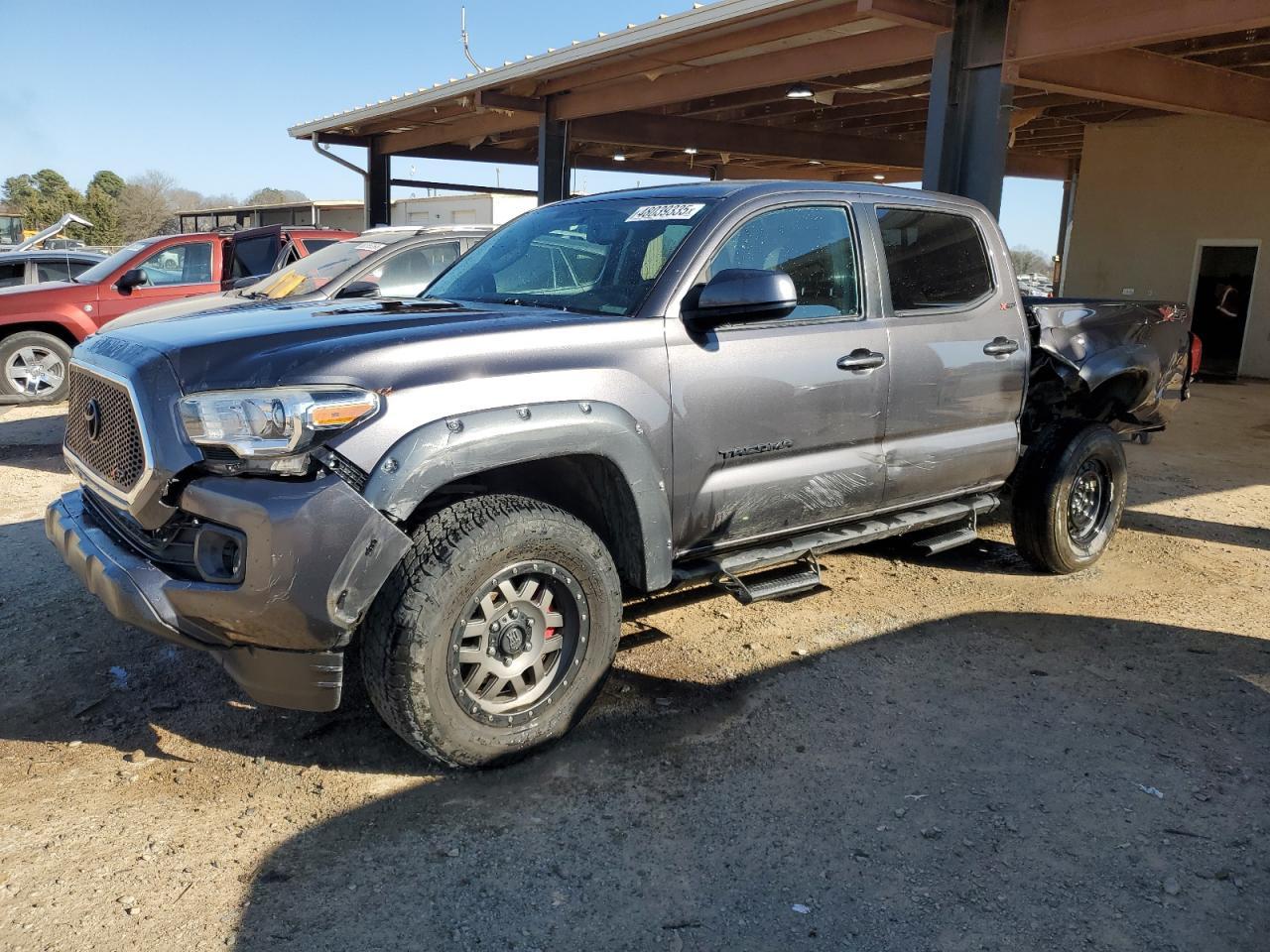 2017 TOYOTA TACOMA DOU