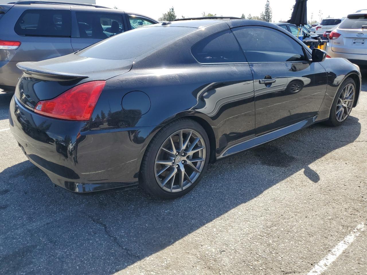 2011 INFINITI G37 BASE - Image 3