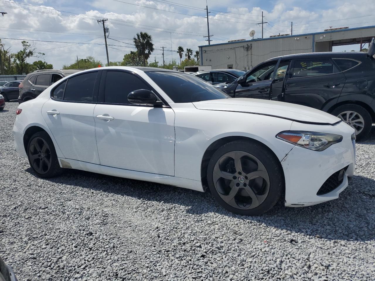2017 ALFA ROMEO GIULIA Q4 - Фото 4
