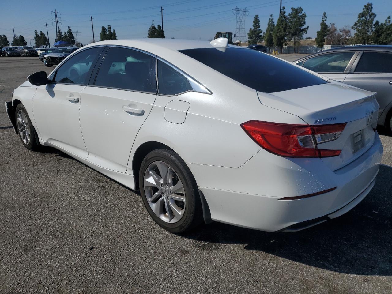 2018 HONDA ACCORD LX - Image 2