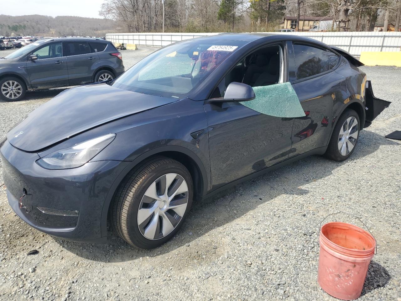 2024 TESLA MODEL Y