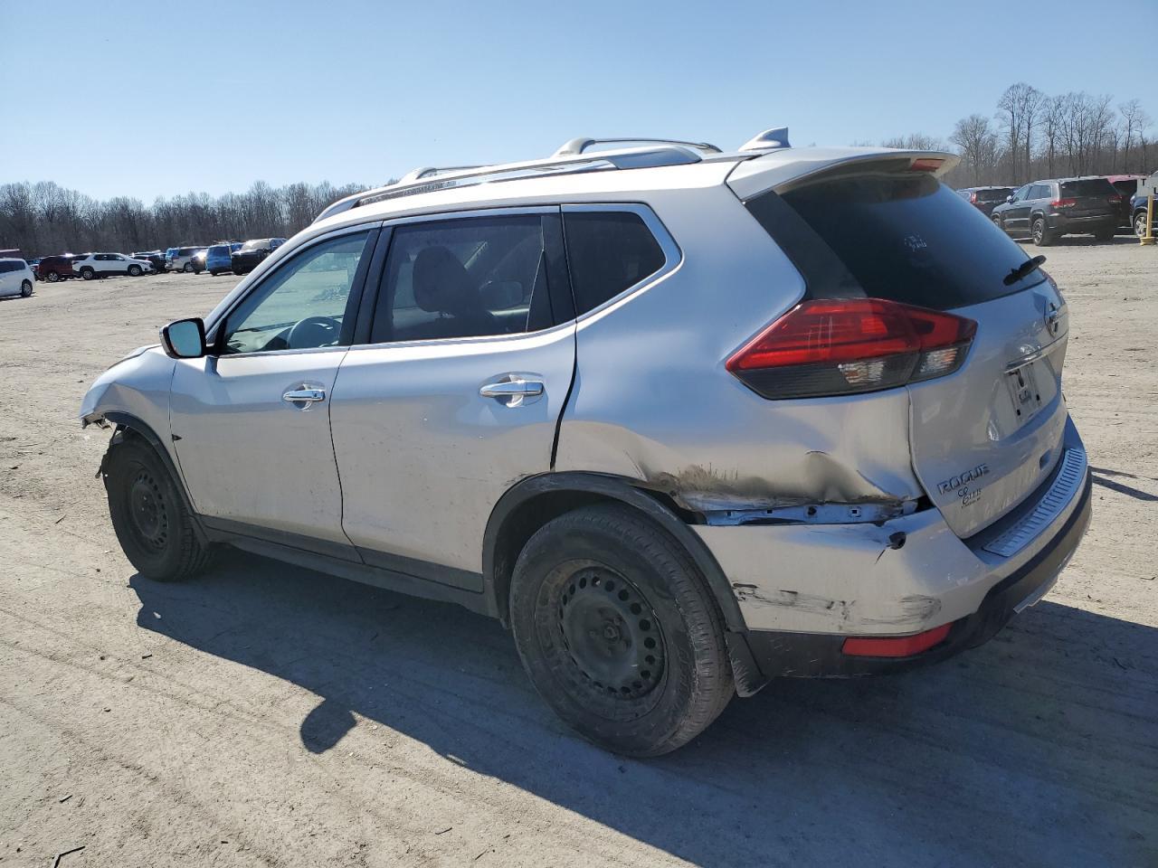 2017 NISSAN ROGUE S - Фото 2