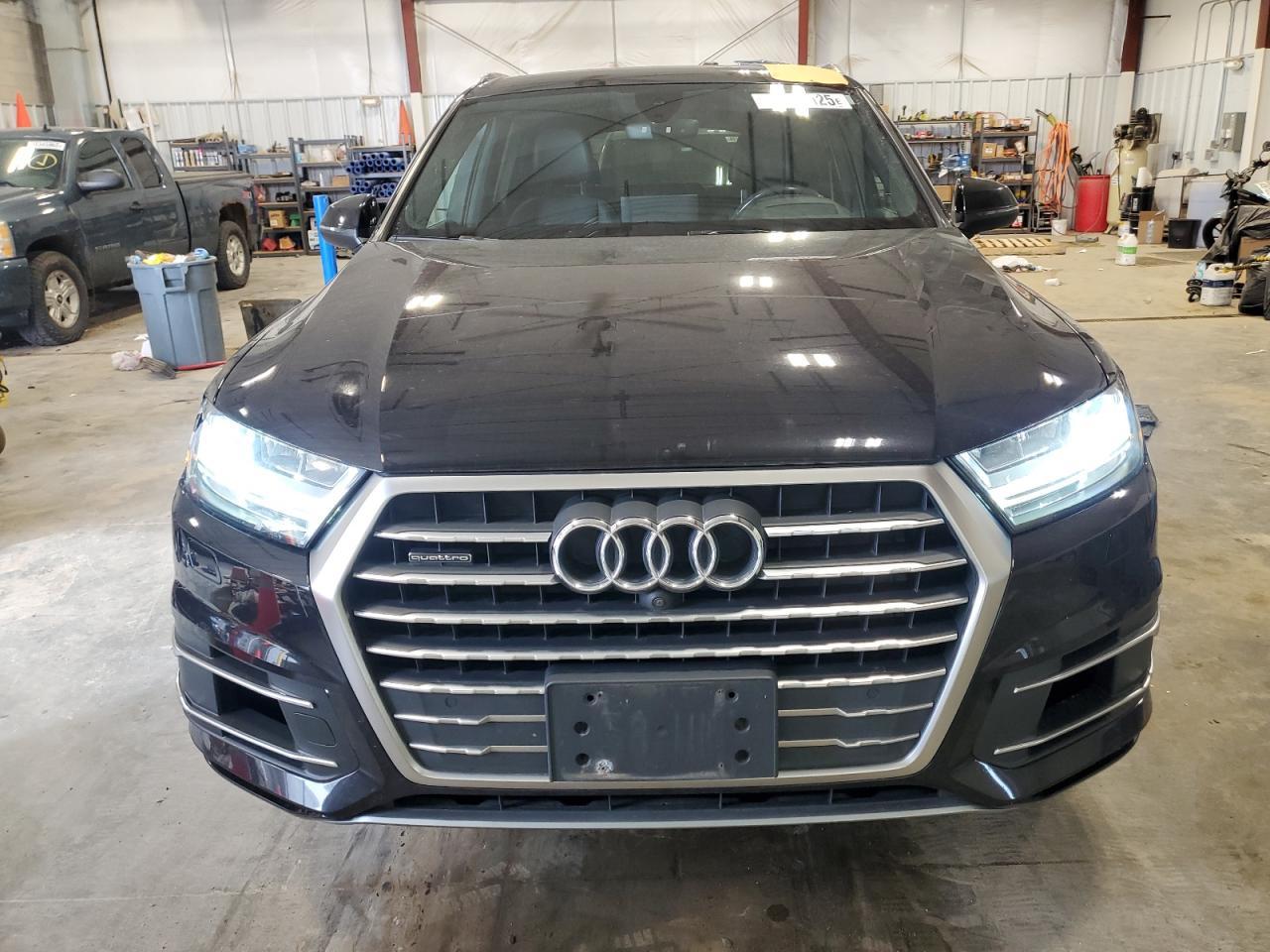 2017 AUDI Q7 PRESTIG - Image 5