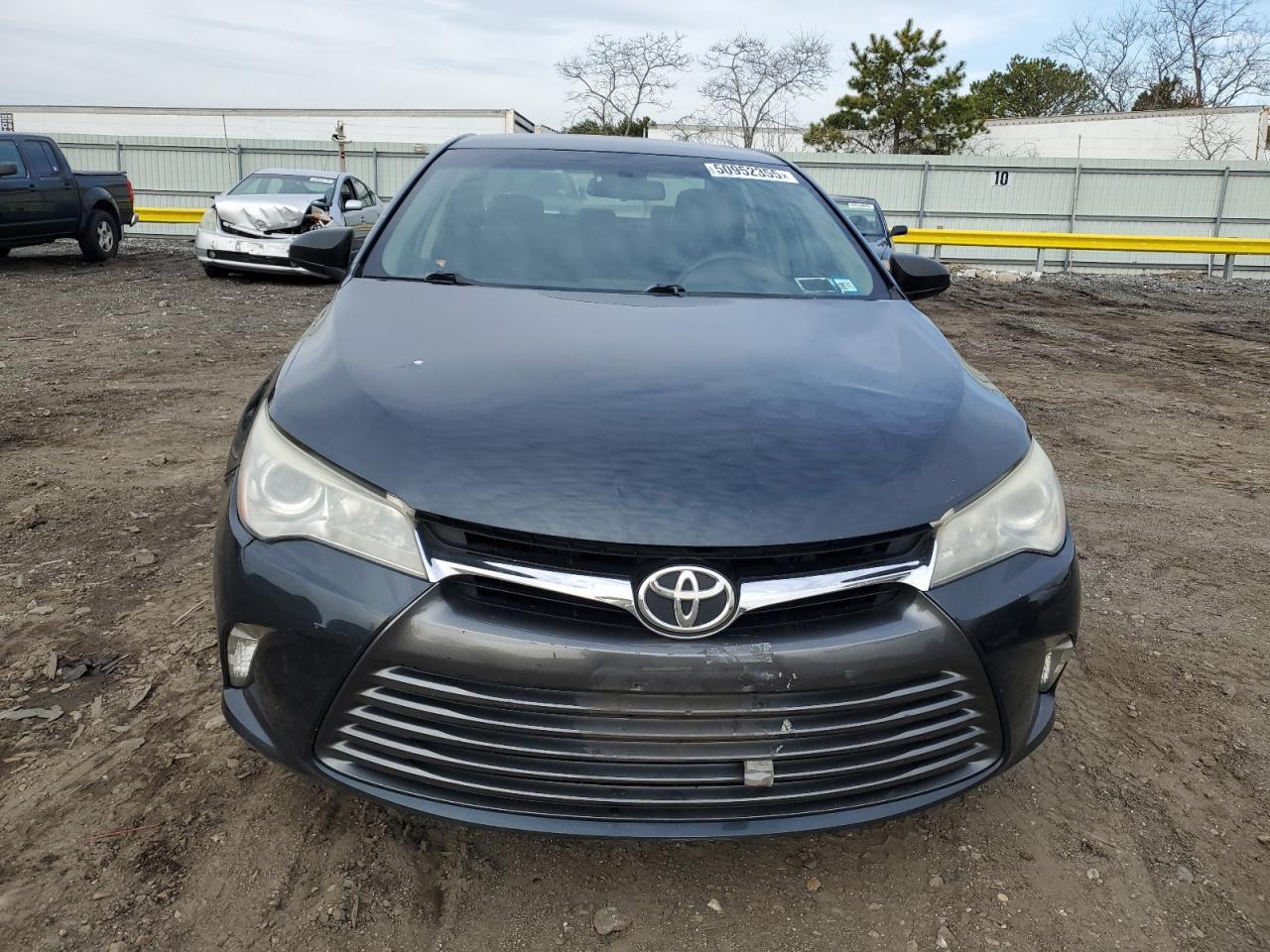 2015 TOYOTA CAMRY LE - Фото 5