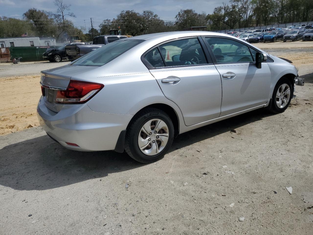 2015 HONDA CIVIC LX - Фото 3