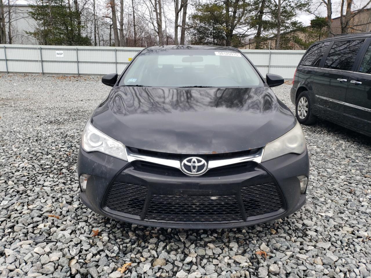 2015 TOYOTA CAMRY LE - Фото 5