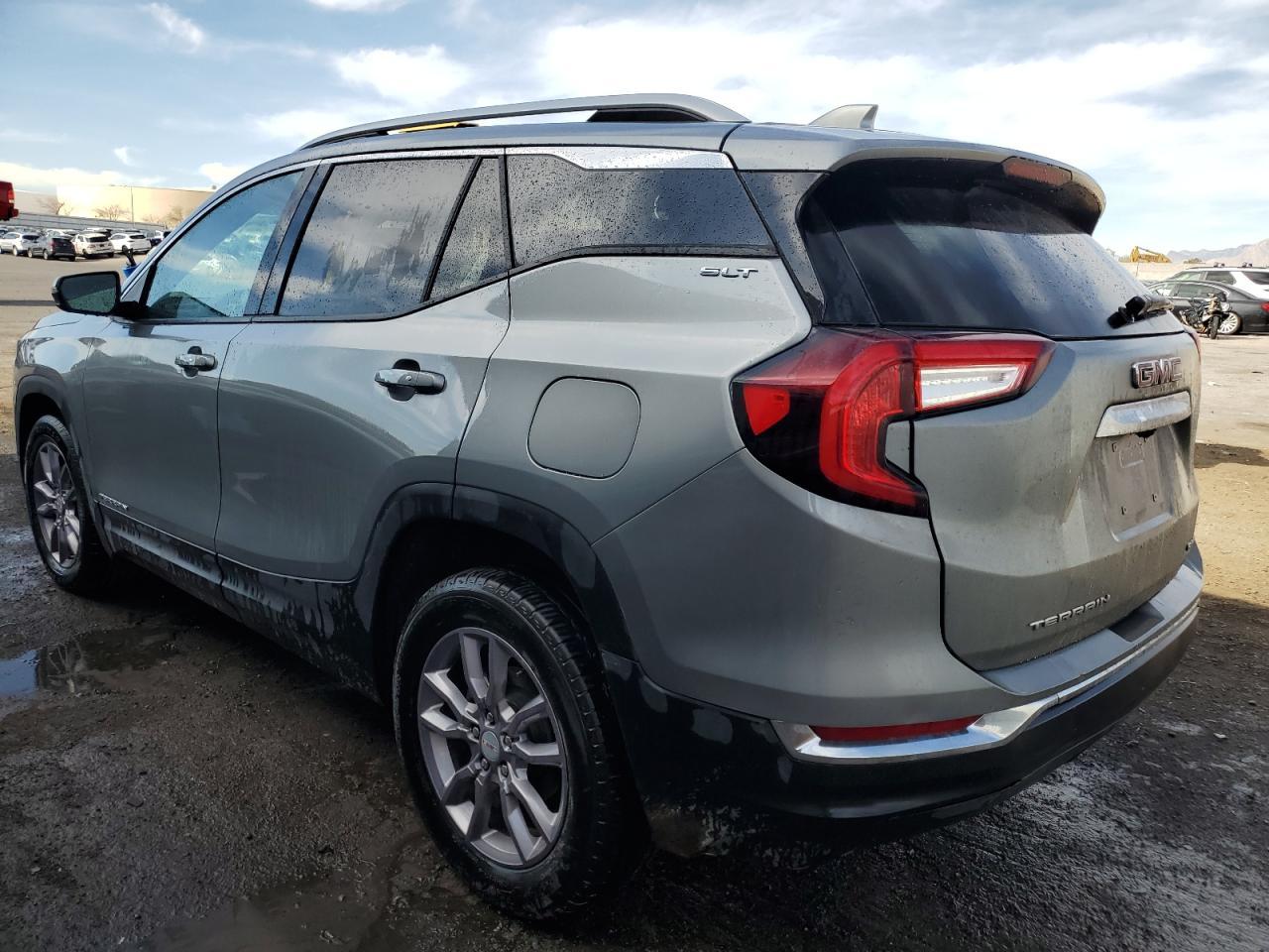 2023 GMC TERRAIN SL - Фото 2