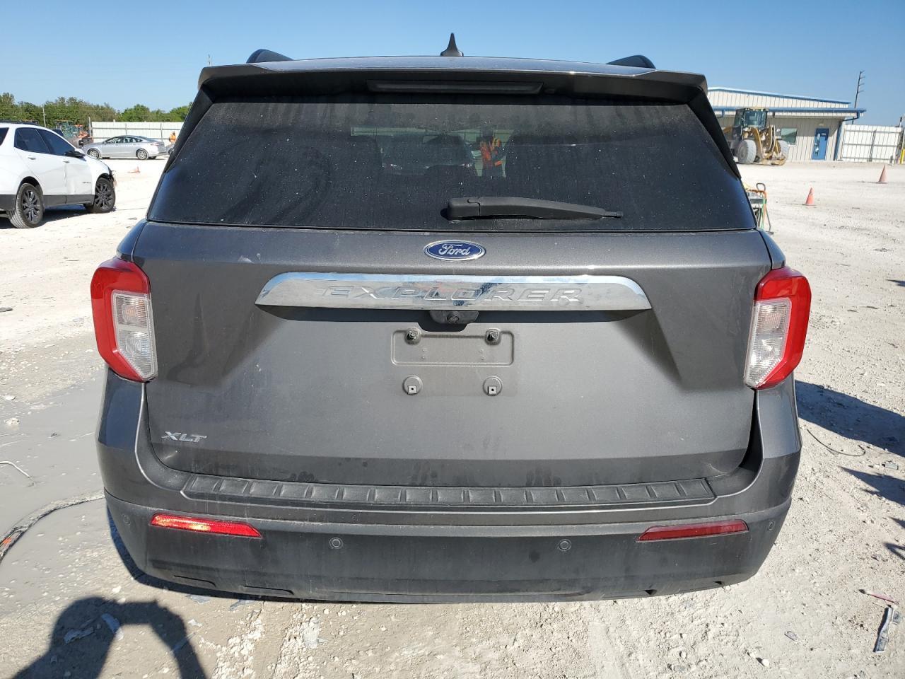 2023 FORD EXPLORER X - Image 6