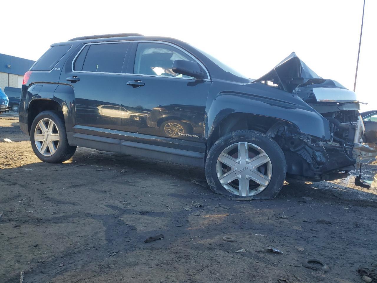 2012 GMC TERRAIN SL - Image 4