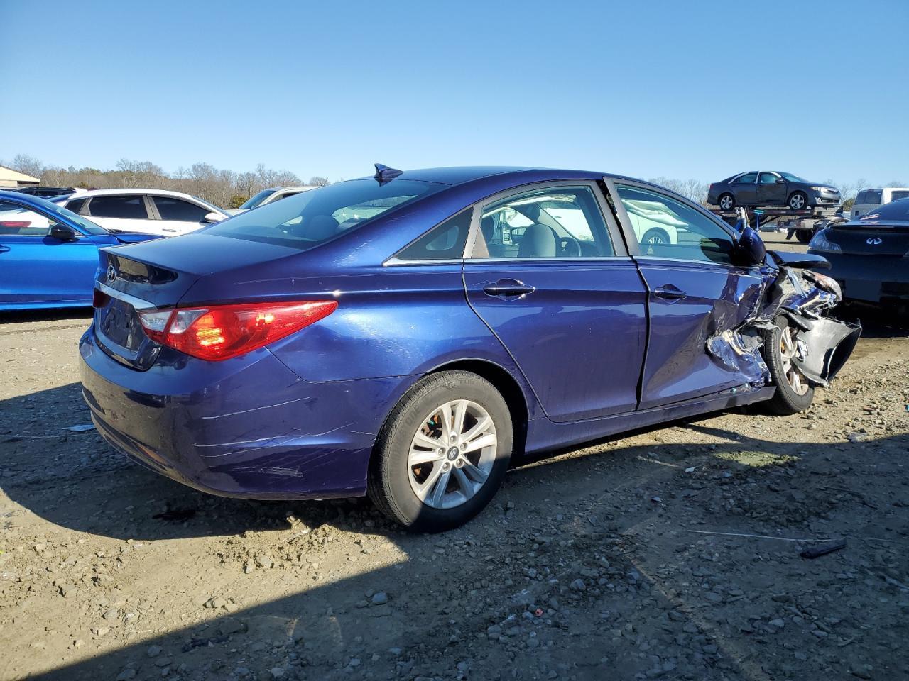 2013 HYUNDAI SONATA GLS - Image 3