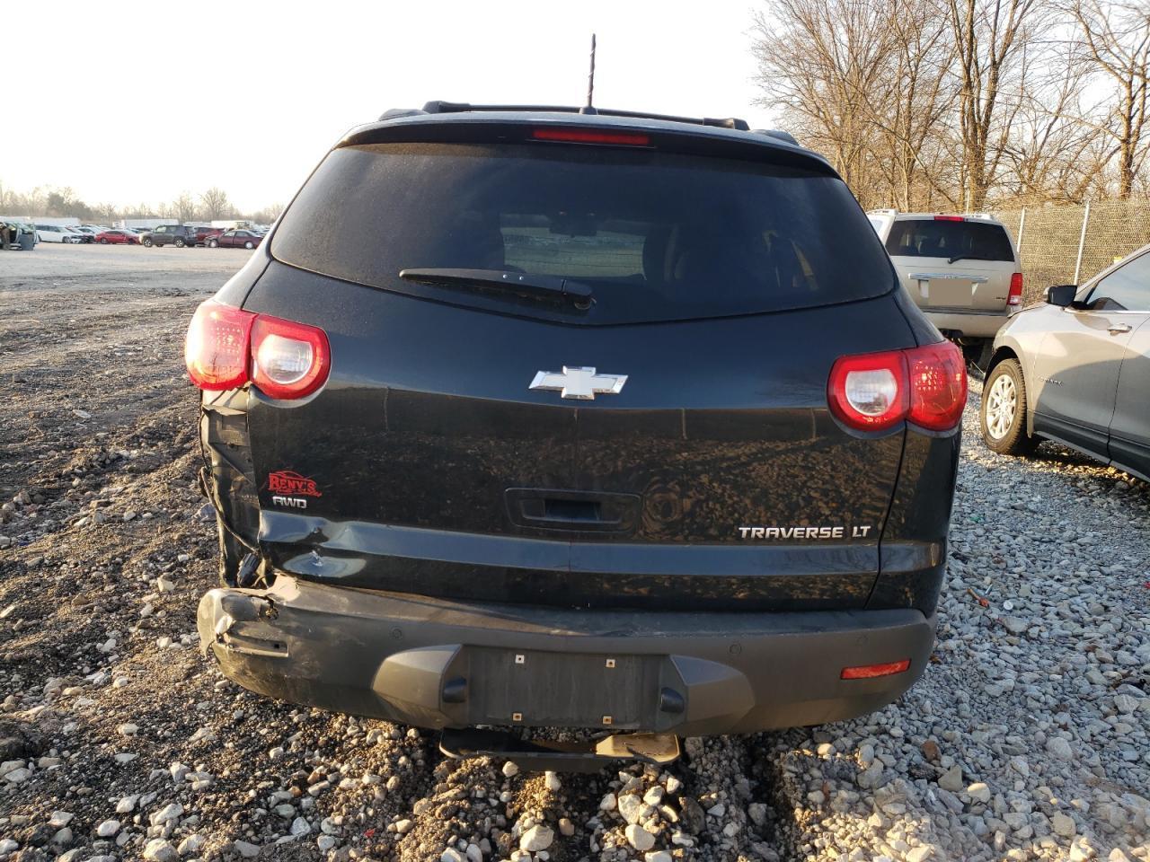 2011 CHEVROLET TRAVERSE L - Фото 6