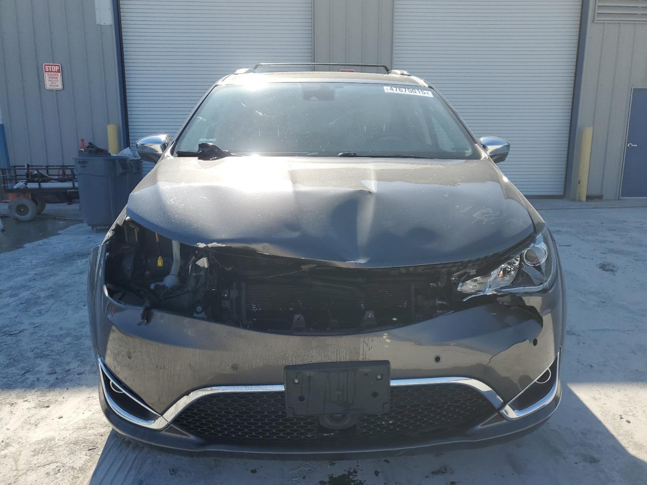 2017 CHRYSLER PACIFICA L - Image 5