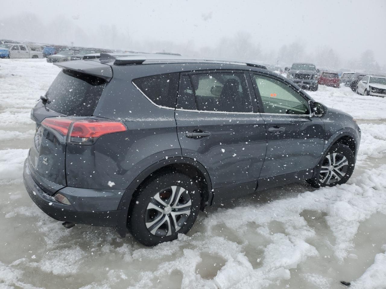 2016 TOYOTA RAV4 LE - Image 3