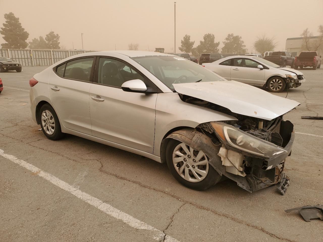 2017 HYUNDAI ELANTRA SE - Image 4