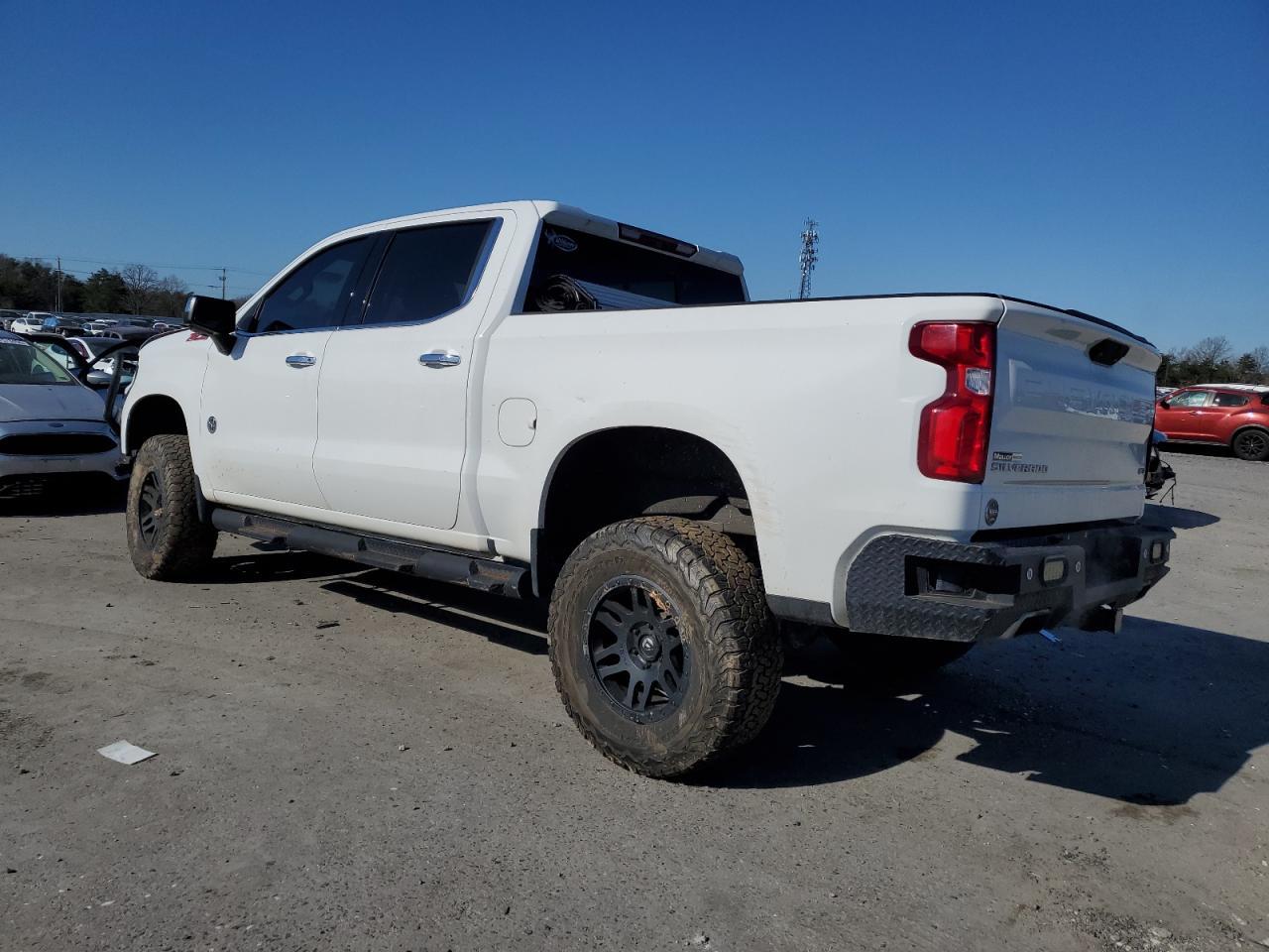 2019 CHEVROLET SILVERADO - Image 2