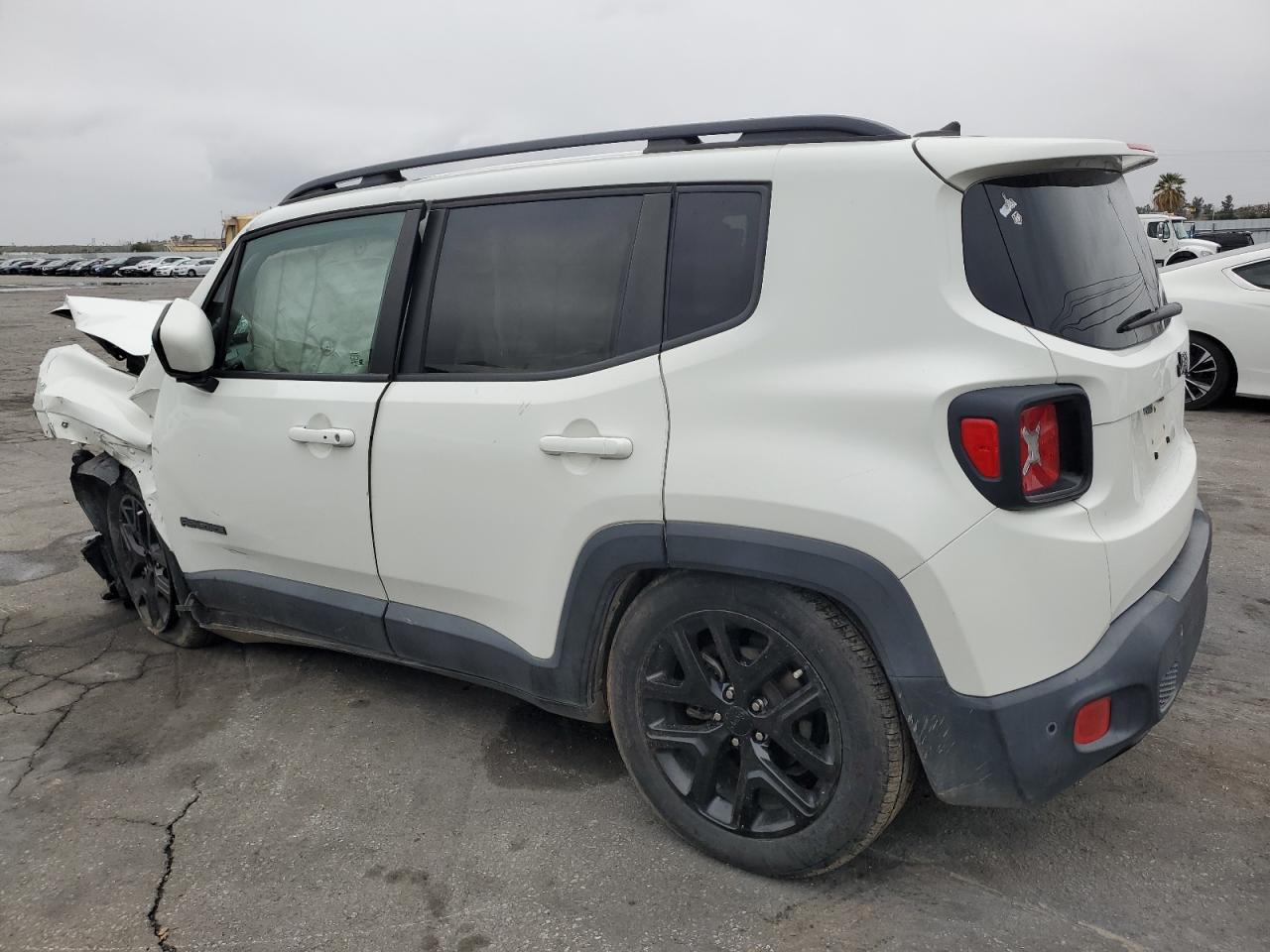 2017 JEEP RENEGADE L - Image 2