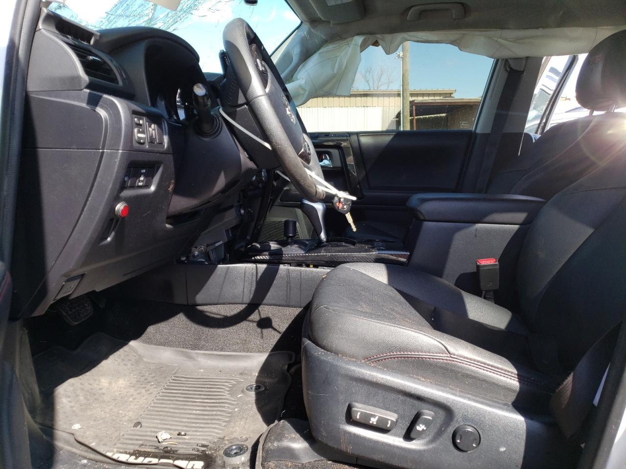 2019 TOYOTA 4RUNNER SR - Фото 7