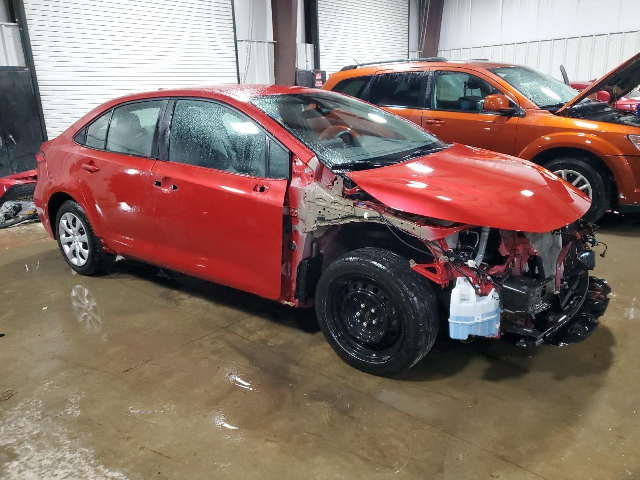 2021 TOYOTA COROLLA LE - Фото 4