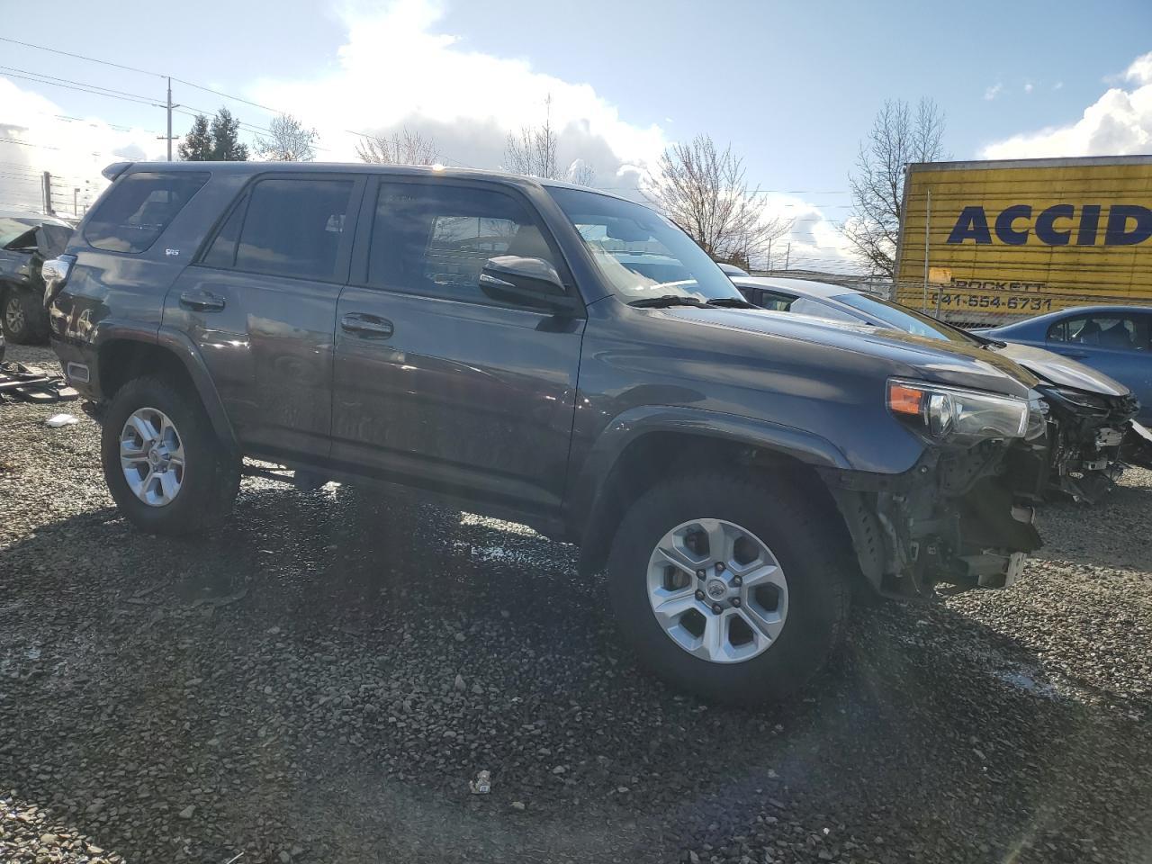 2020 TOYOTA 4RUNNER SR - Фото 4