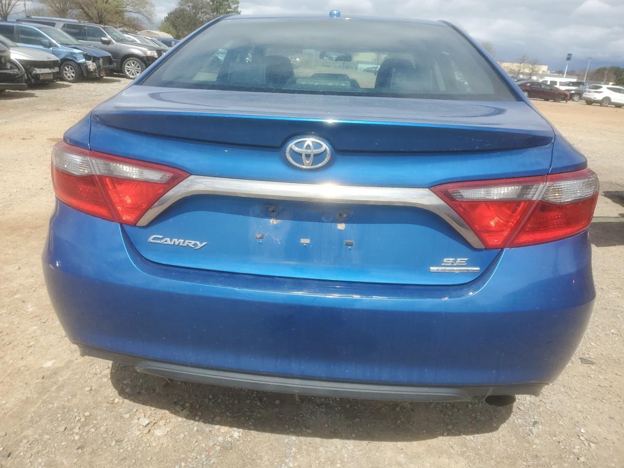 2016 TOYOTA CAMRY LE - Фото 6