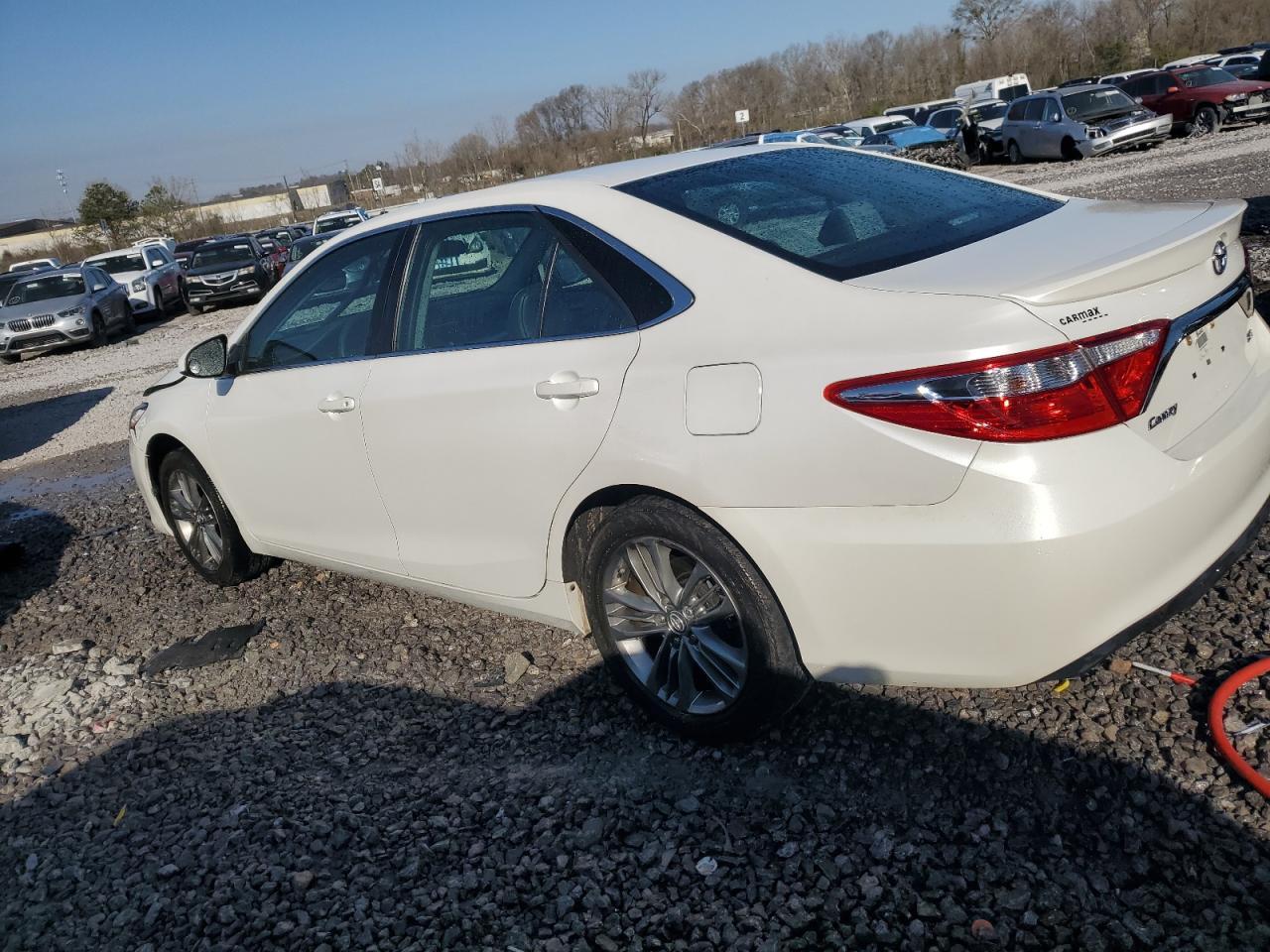 2017 TOYOTA CAMRY LE - Фото 2