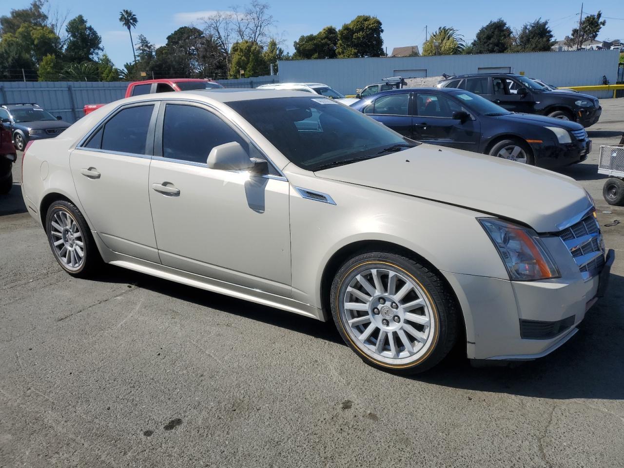 2011 CADILLAC CTS LUXURY - Image 4