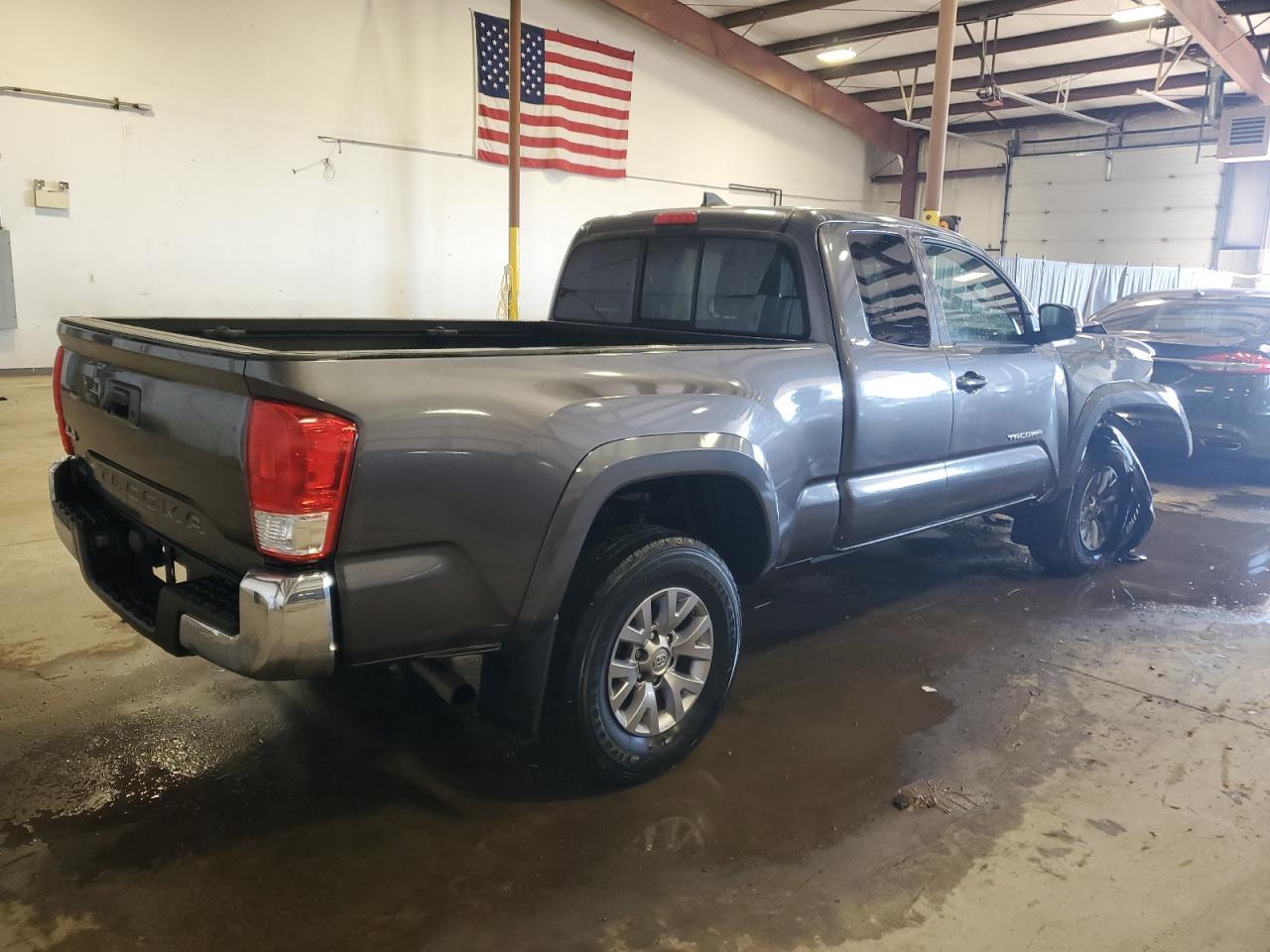 2017 TOYOTA TACOMA ACC - Фото 3