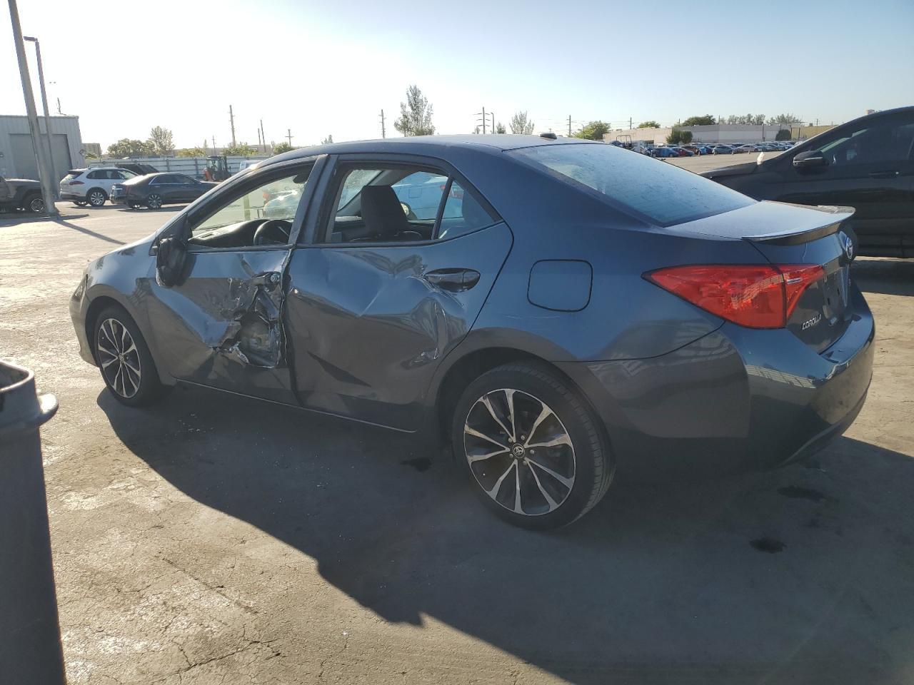 2018 TOYOTA COROLLA L - Фото 2