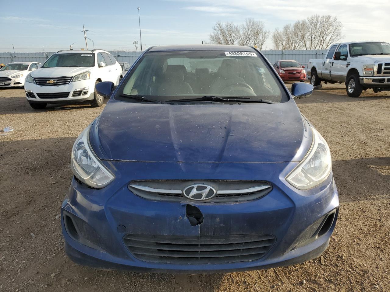 2017 HYUNDAI ACCENT SE - Фото 5