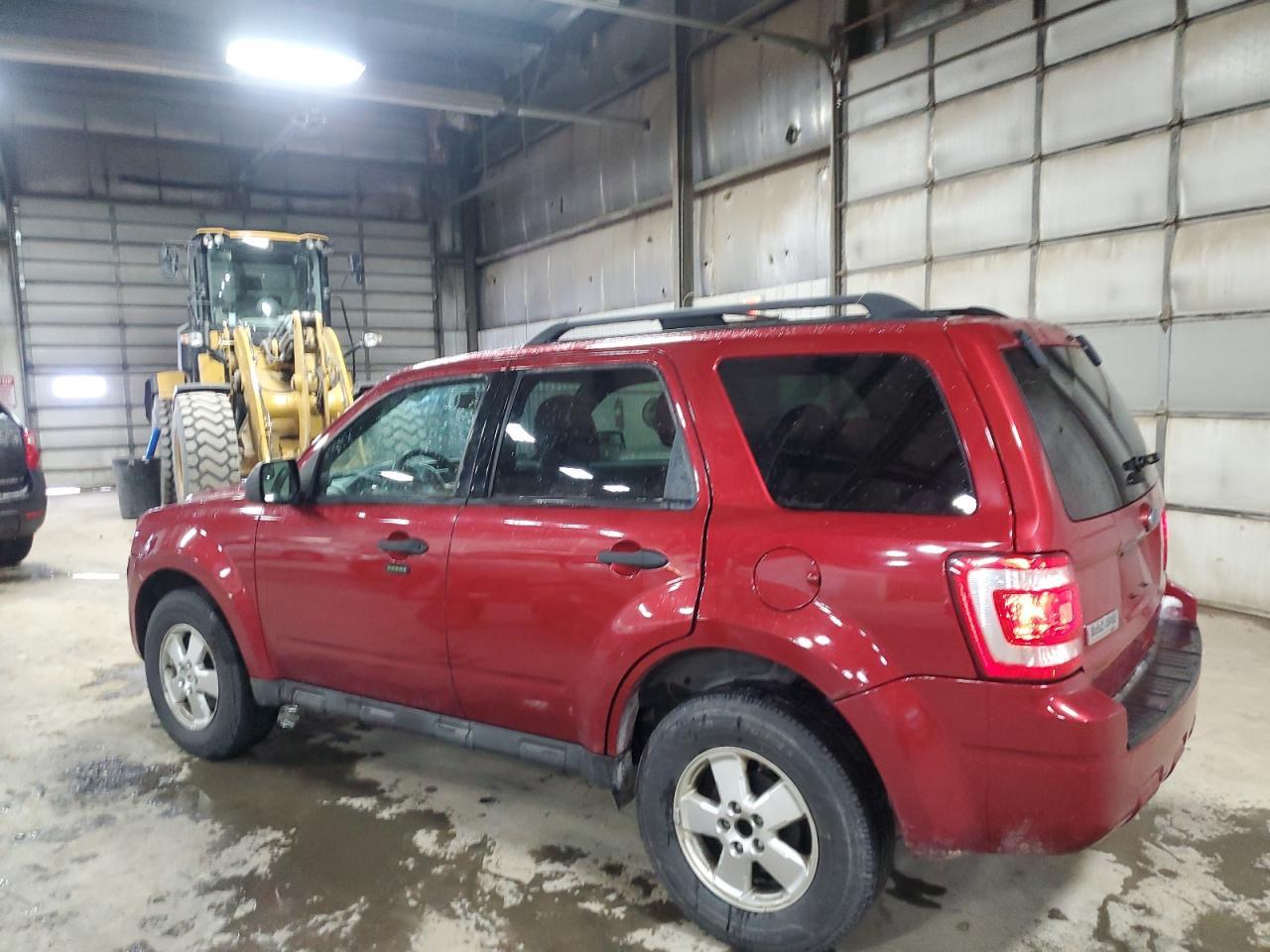 2012 FORD ESCAPE XLT - Фото 2
