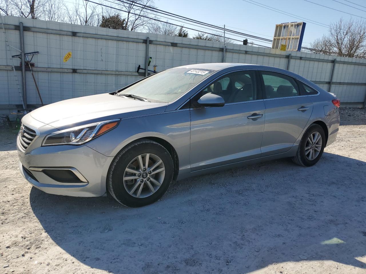2017 HYUNDAI SONATA SE