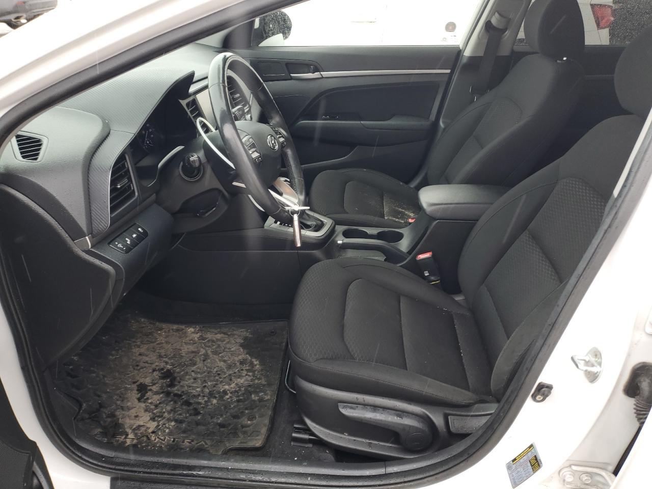 2019 HYUNDAI ELANTRA SE - Фото 7