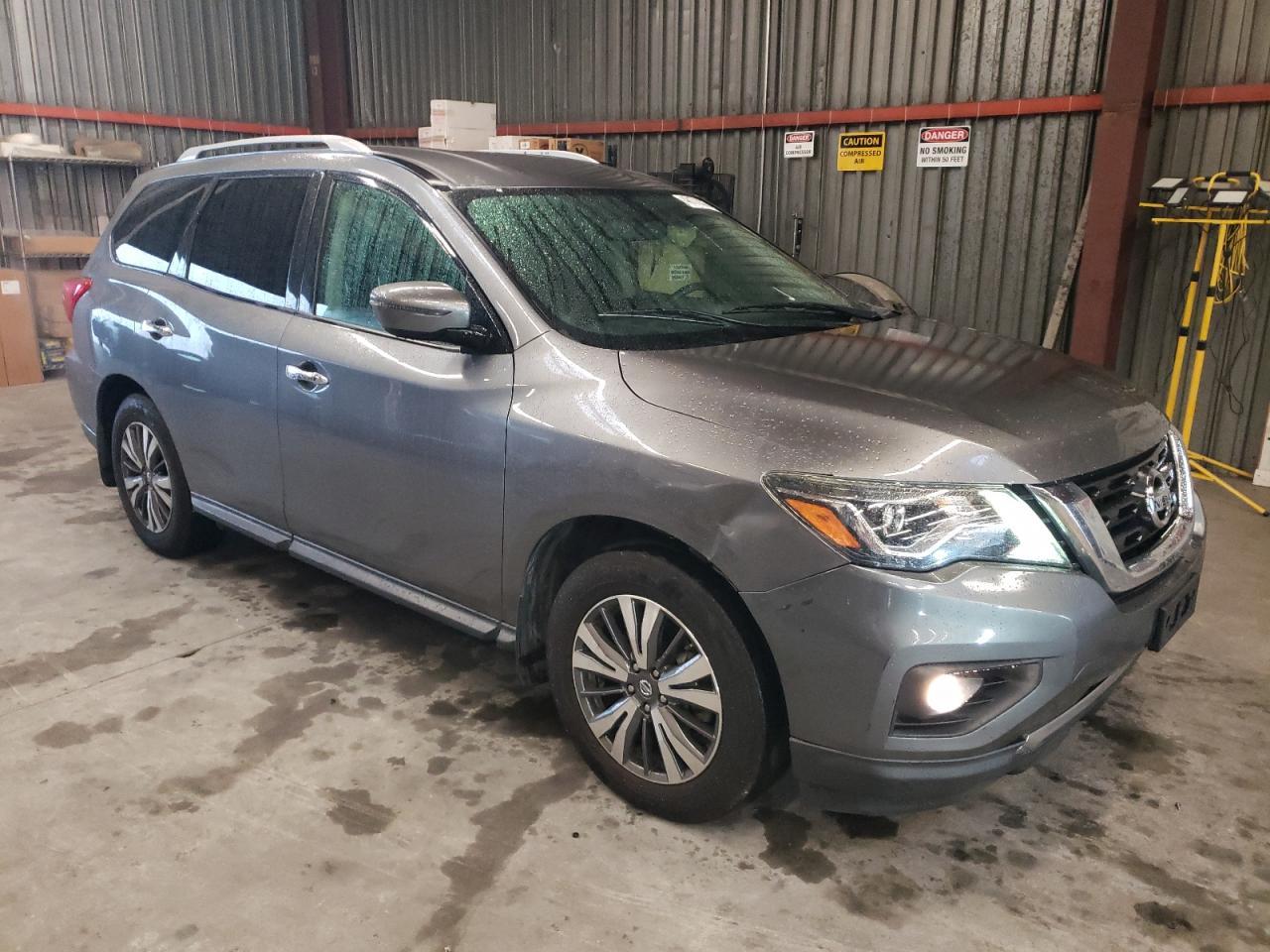 2017 NISSAN PATHFINDER - Image 4