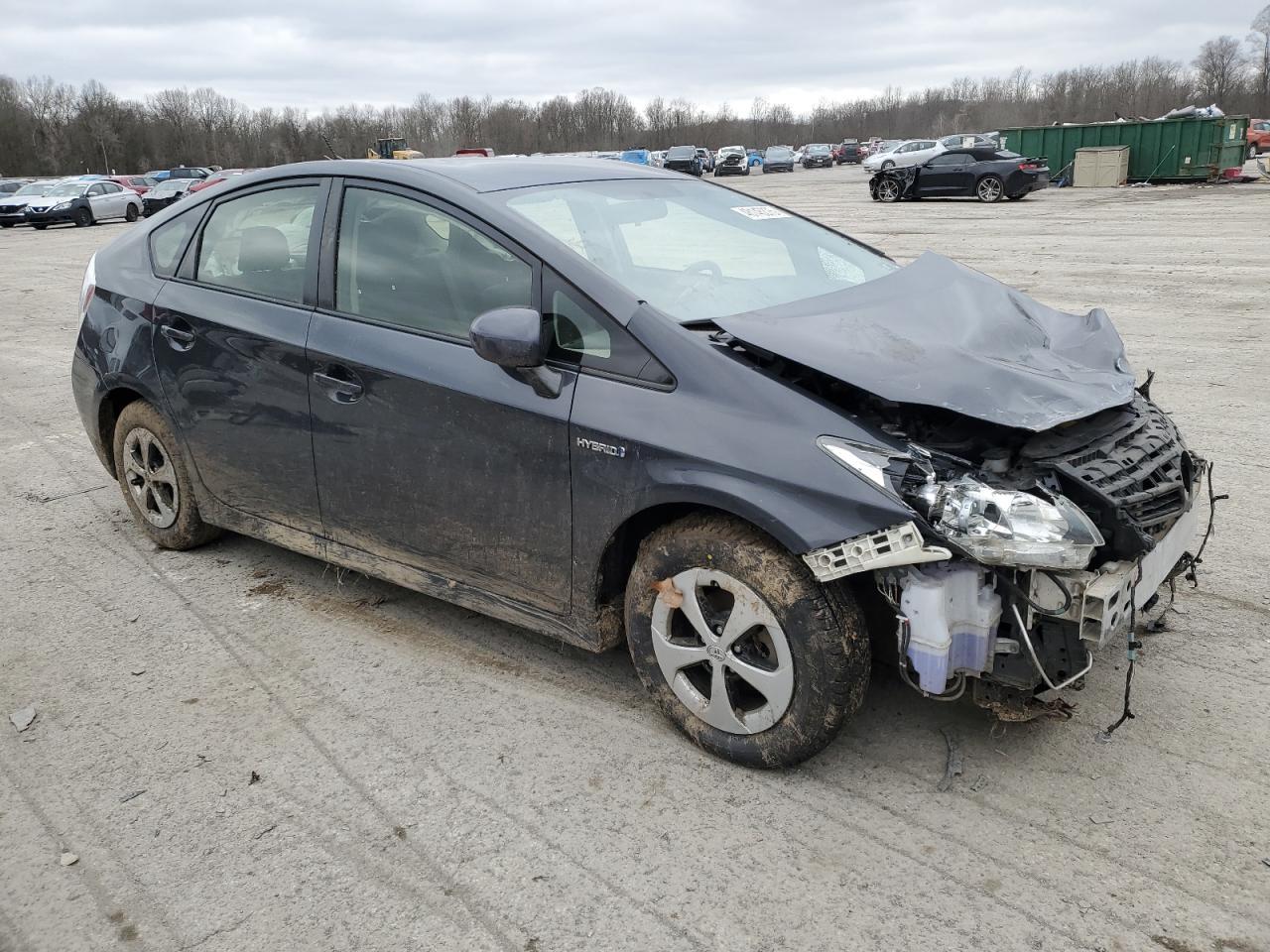 2015 TOYOTA PRIUS - Image 4