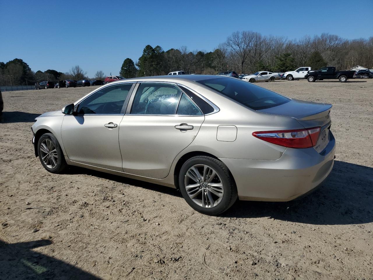 2017 TOYOTA CAMRY LE - Фото 2