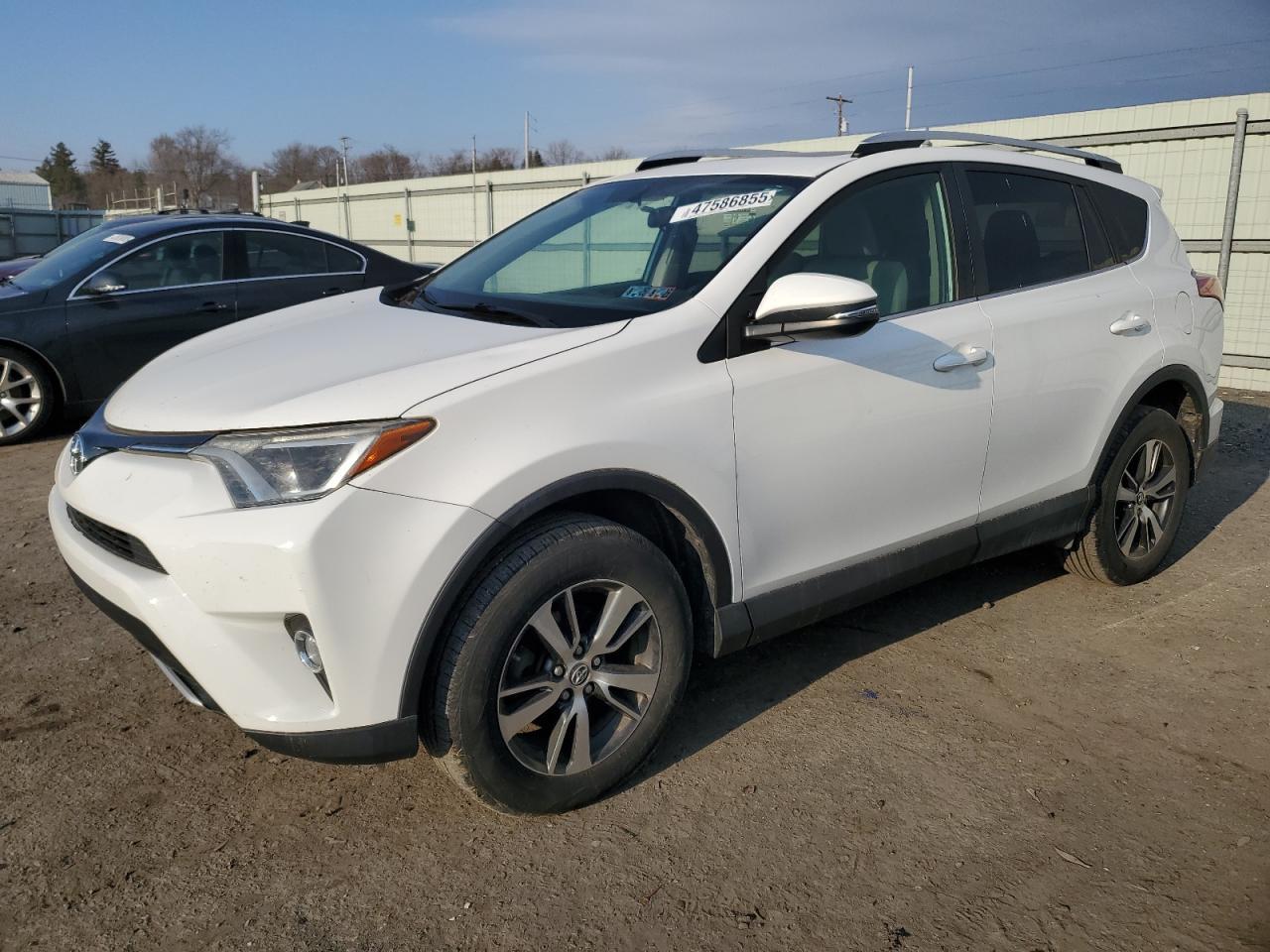 2016 TOYOTA RAV4 XLE