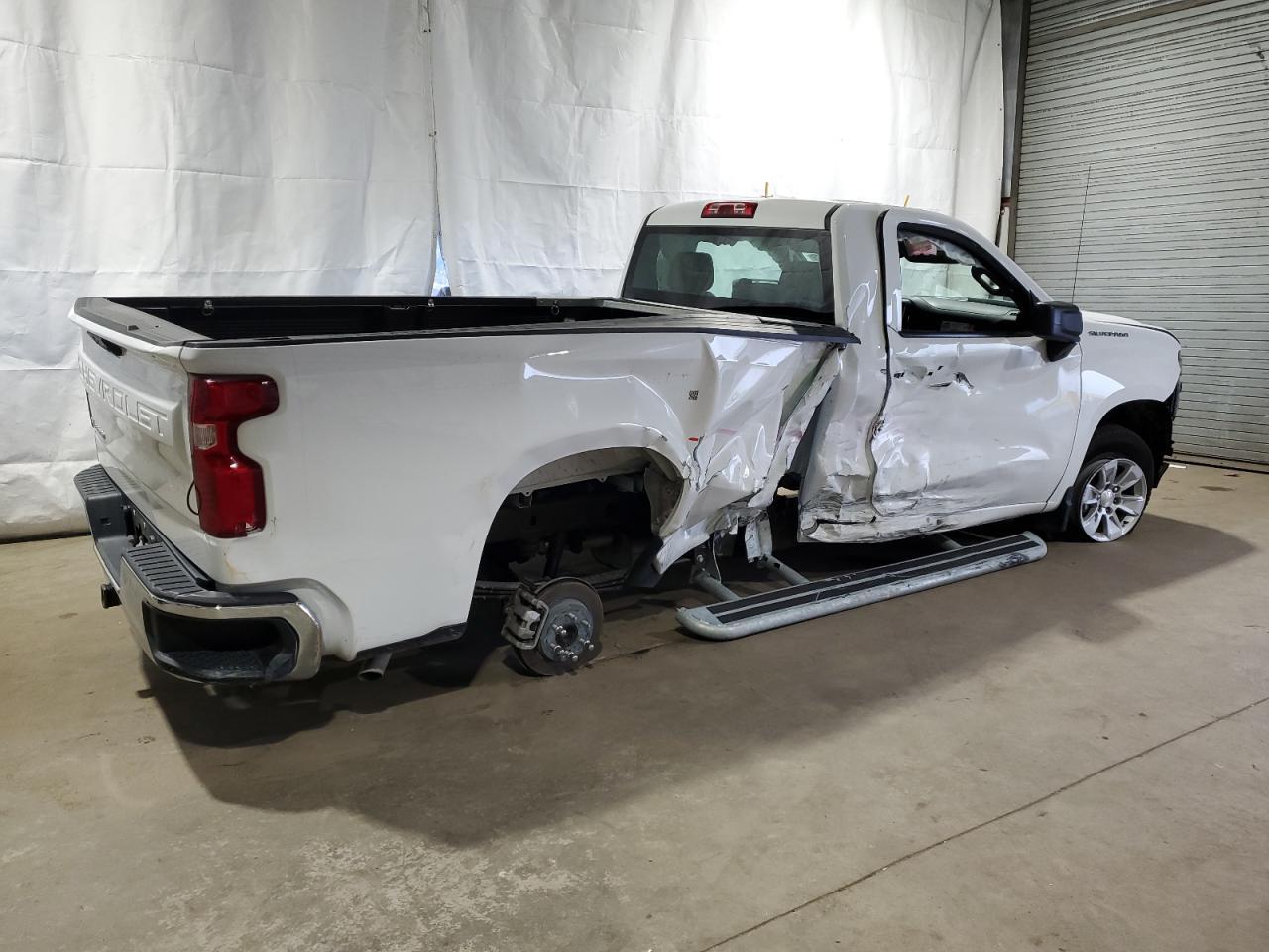 2024 CHEVROLET SILVERADO - Image 3