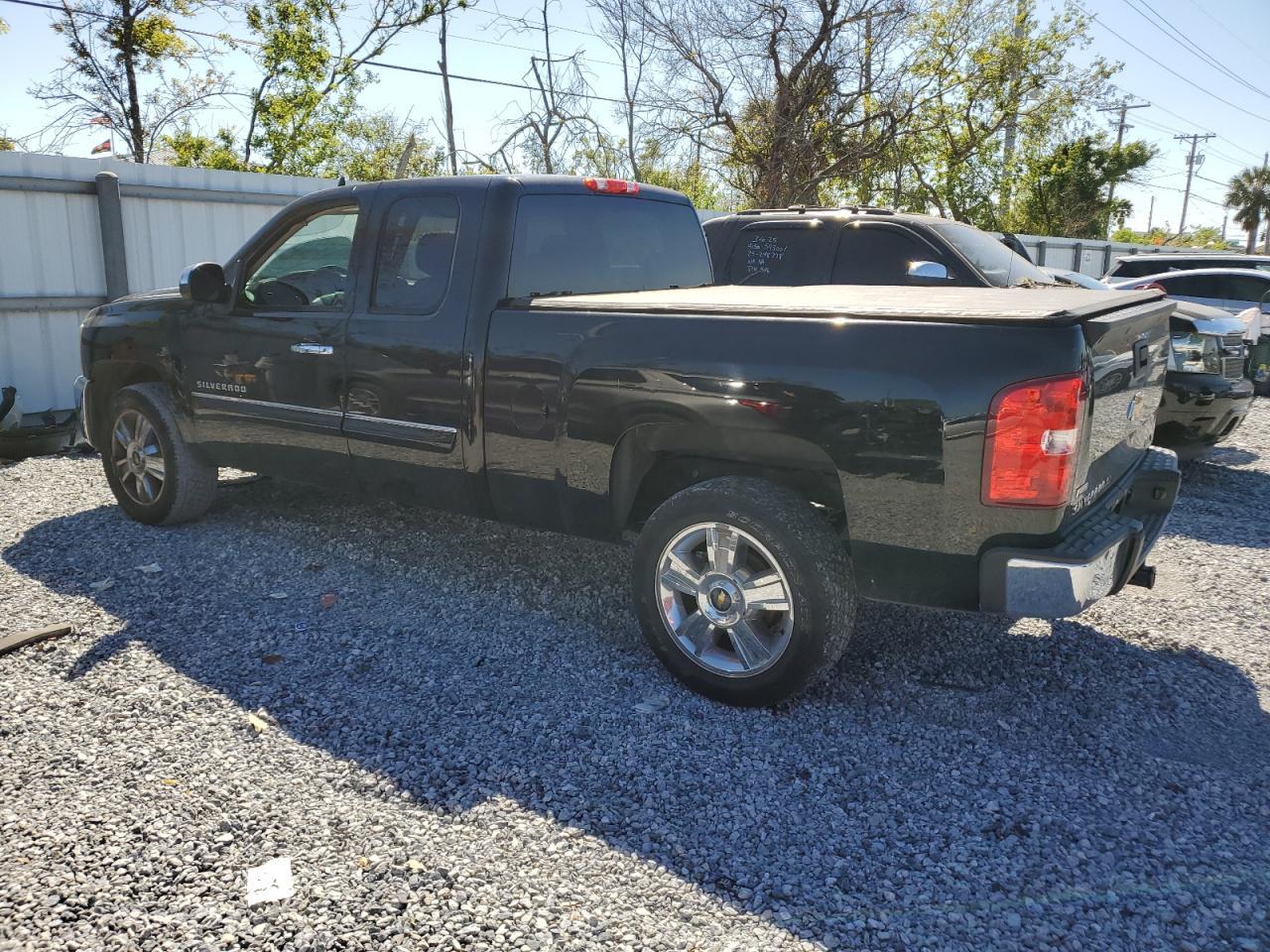2012 CHEVROLET SILVERADO - Image 2