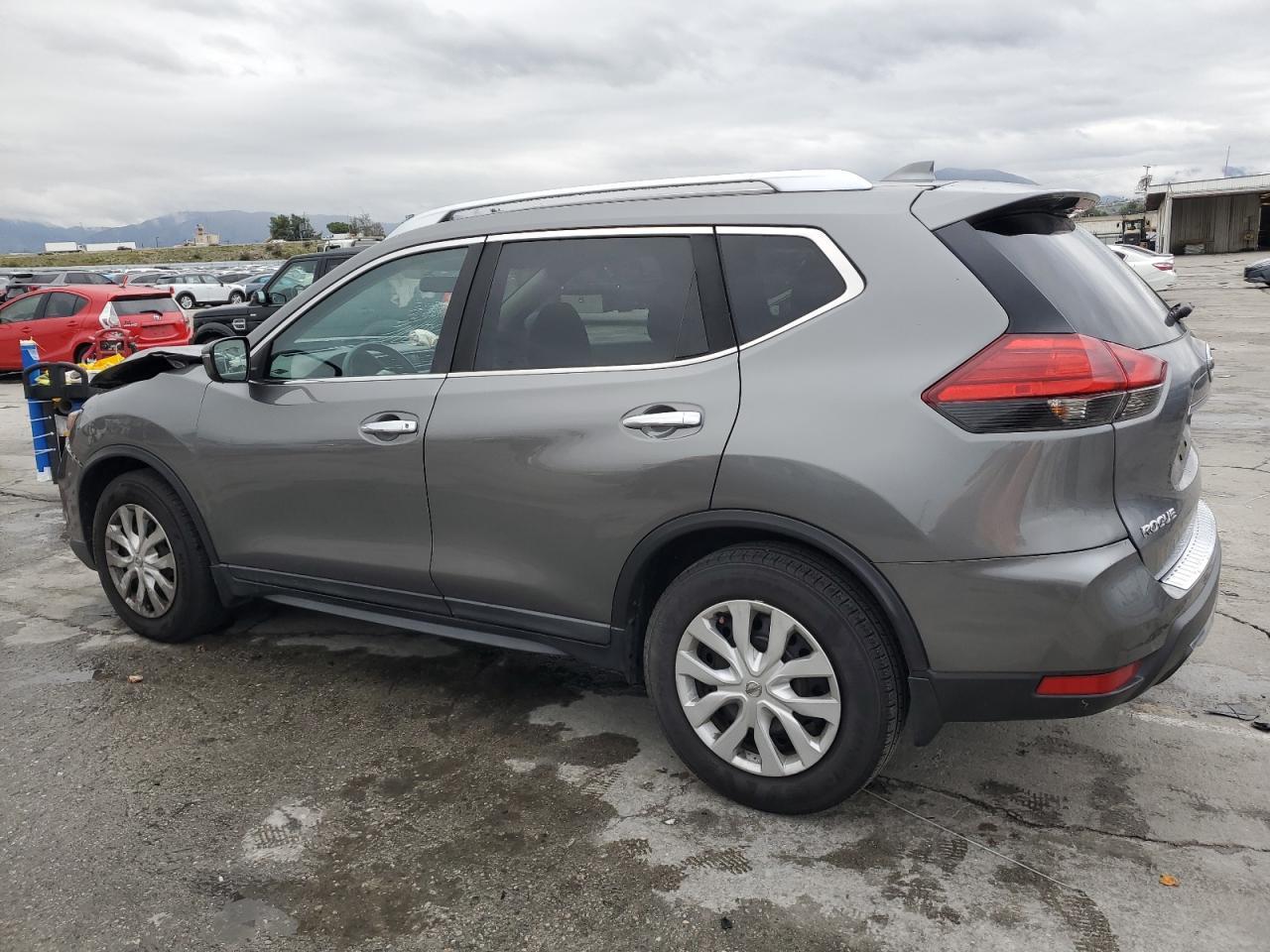 2017 NISSAN ROGUE S - Фото 2