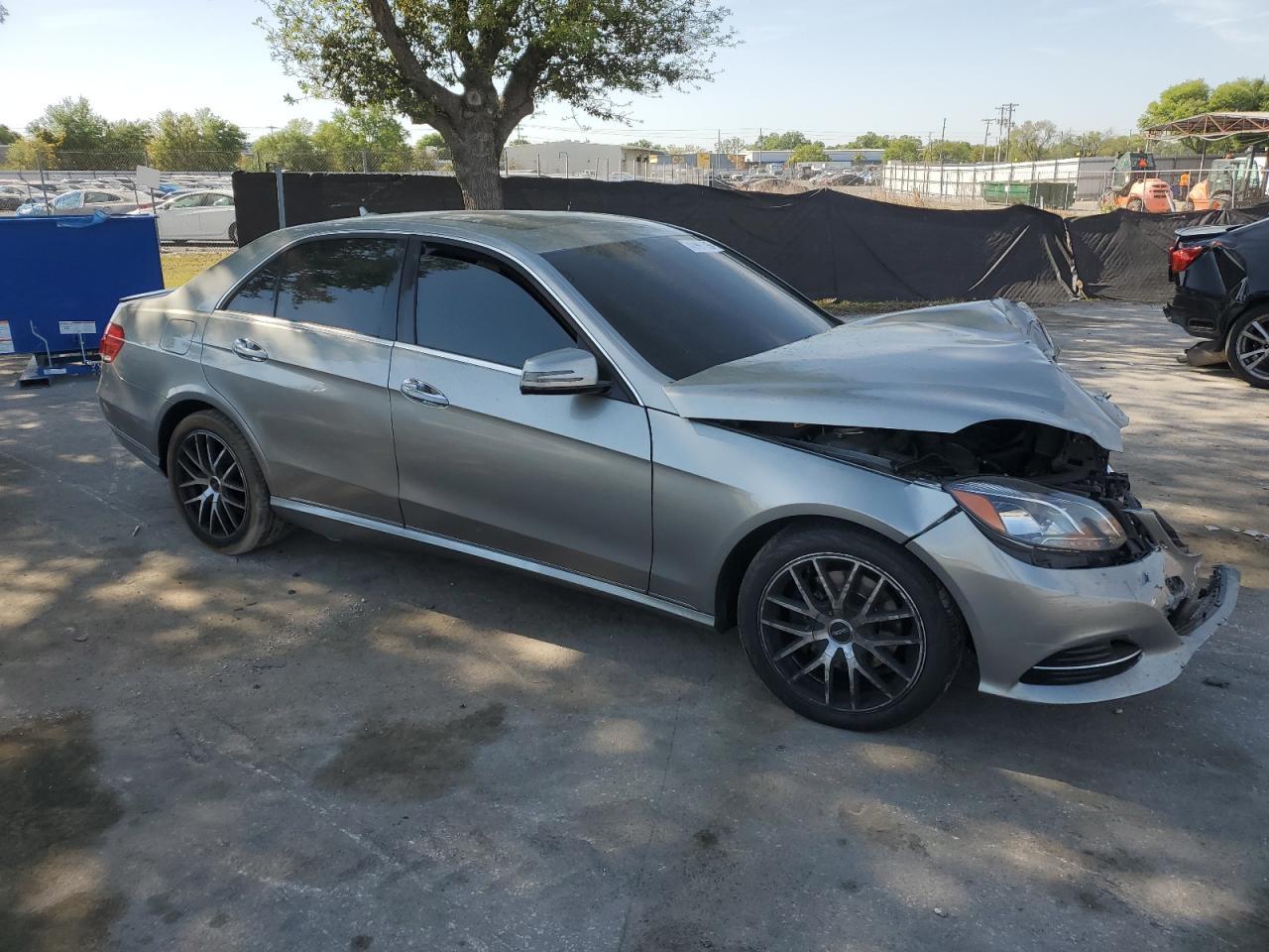 2014 MERCEDES-BENZ E 350 4MAT - Image 4