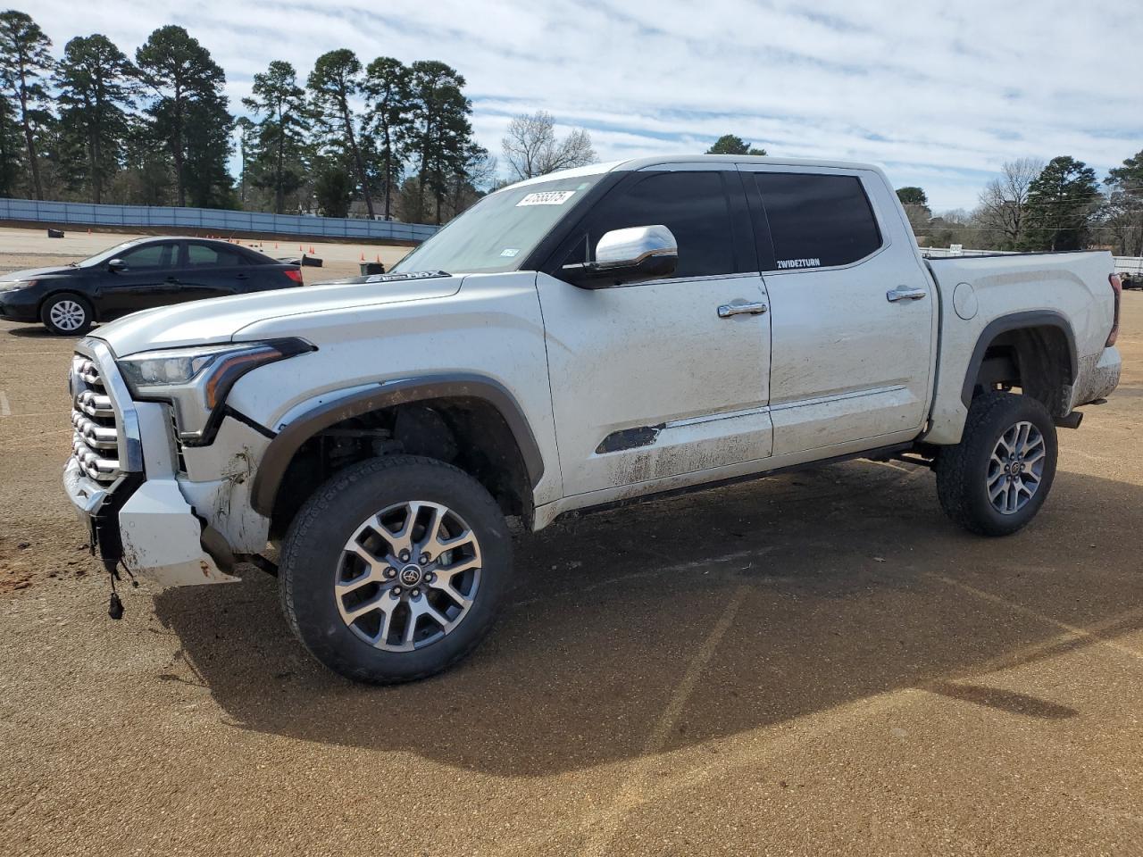 2023 TOYOTA TUNDRA CRE