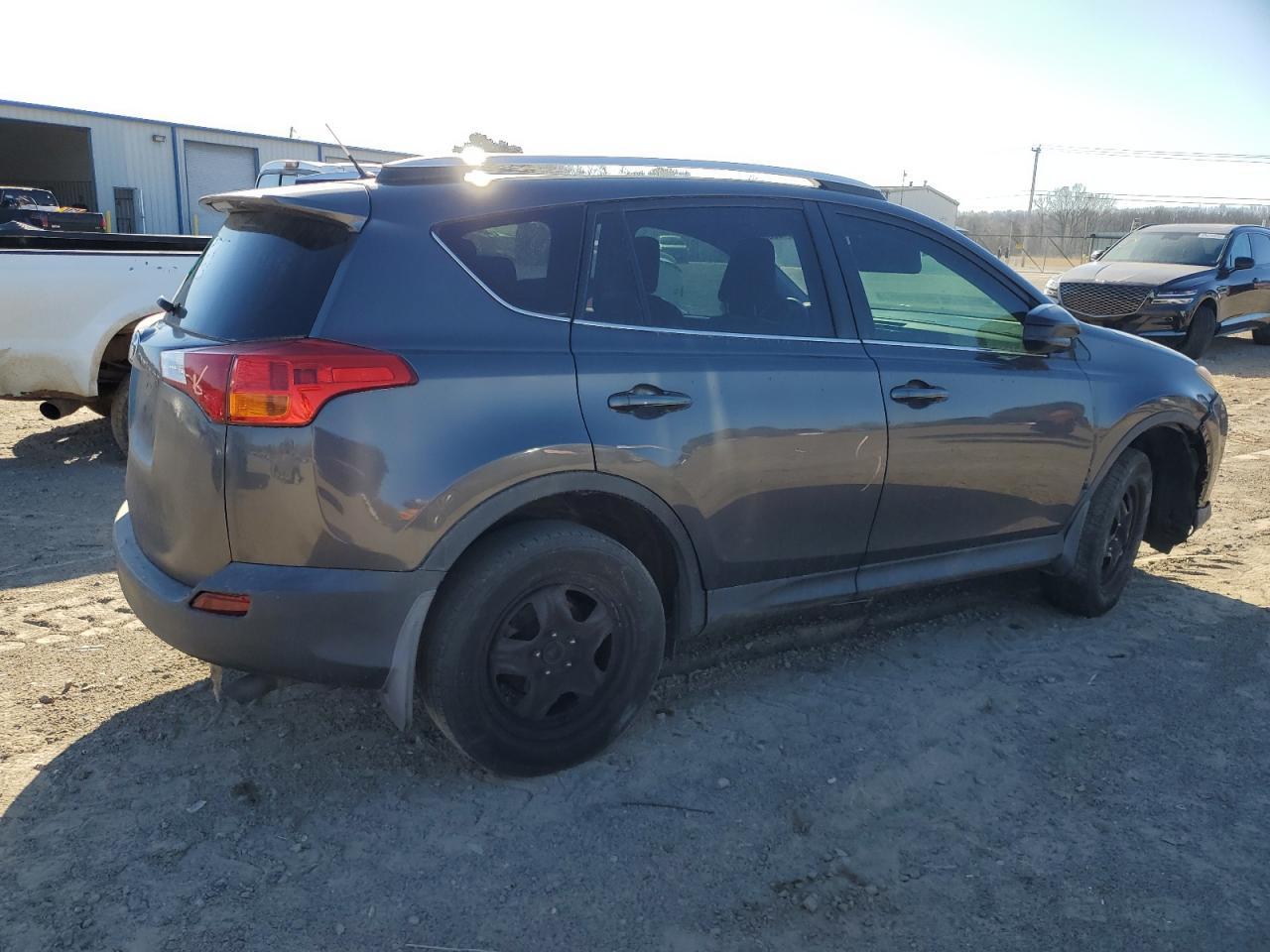 2015 TOYOTA RAV4 LE - Image 3