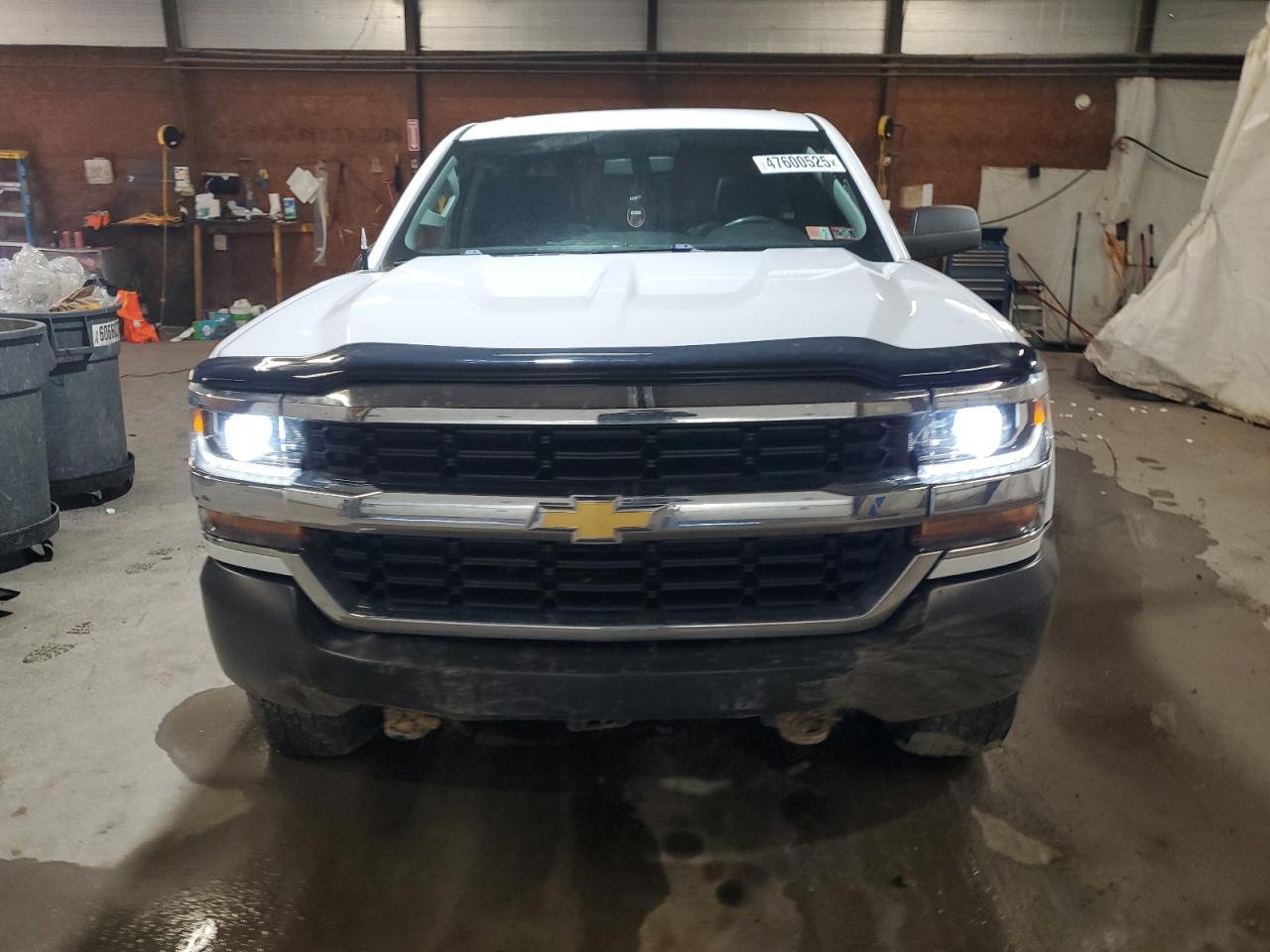 2018 CHEVROLET SILVERADO - Фото 5