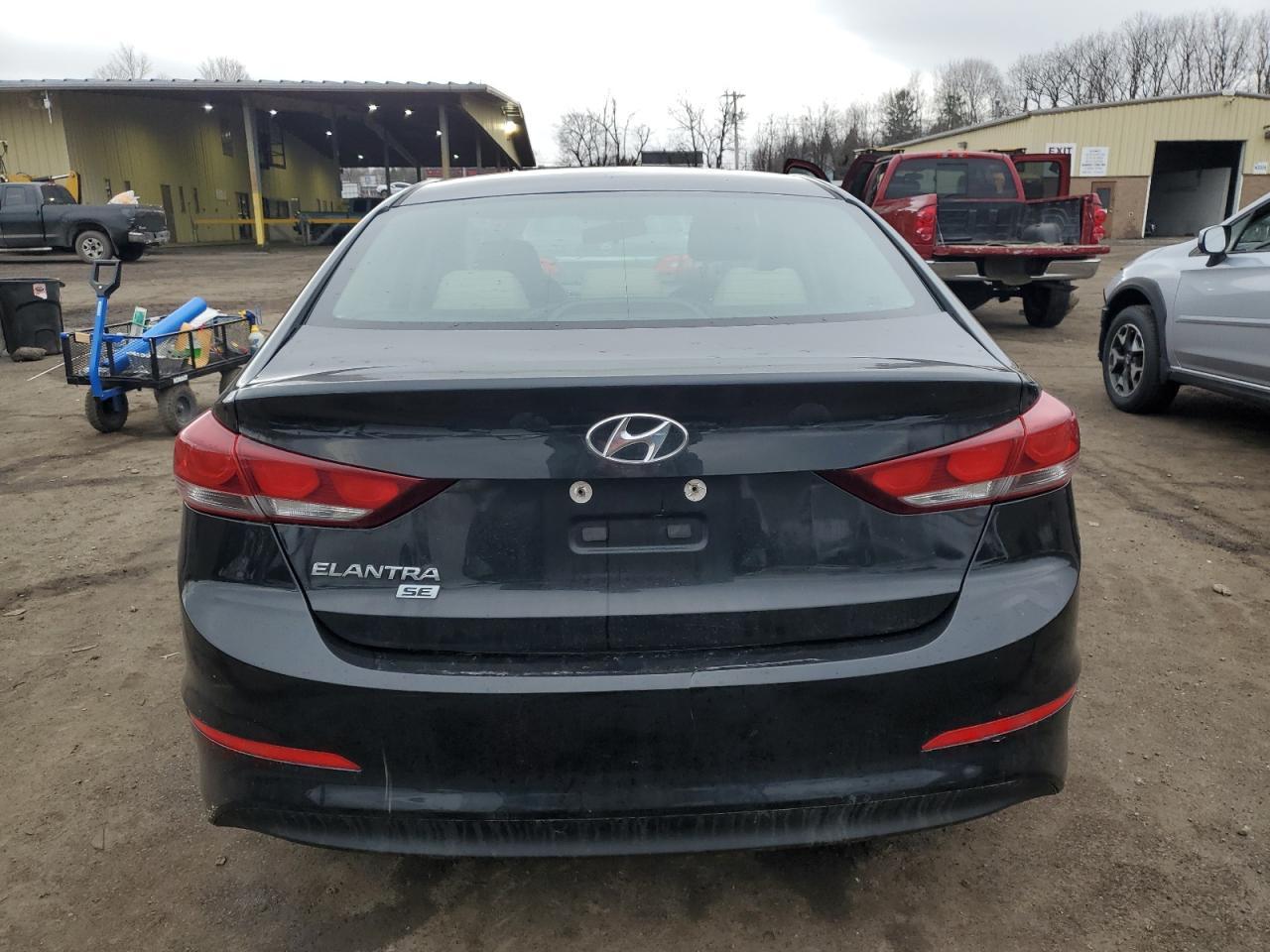 2018 HYUNDAI ELANTRA SE - Фото 6