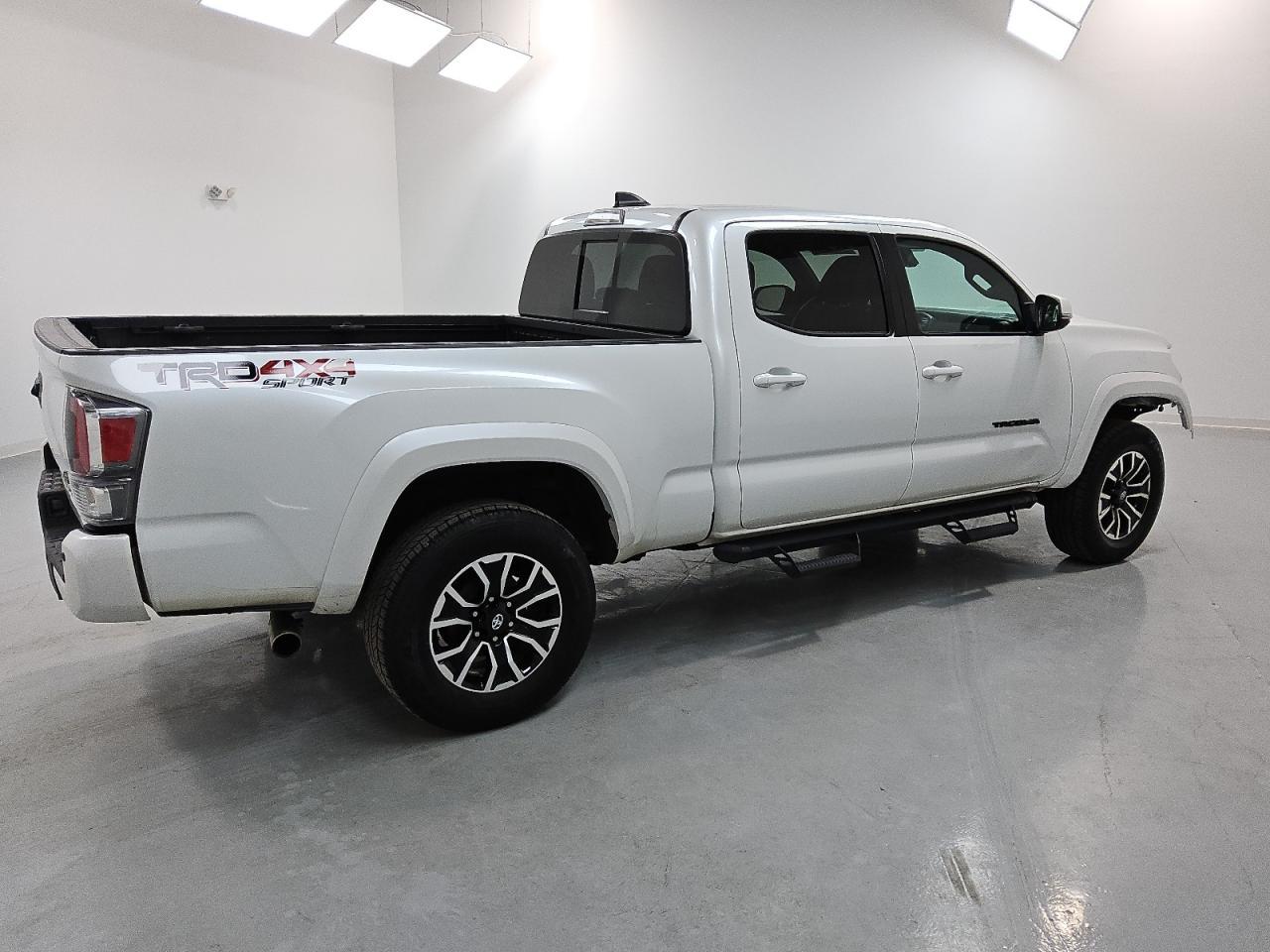 2023 TOYOTA TACOMA DOU - Фото 3
