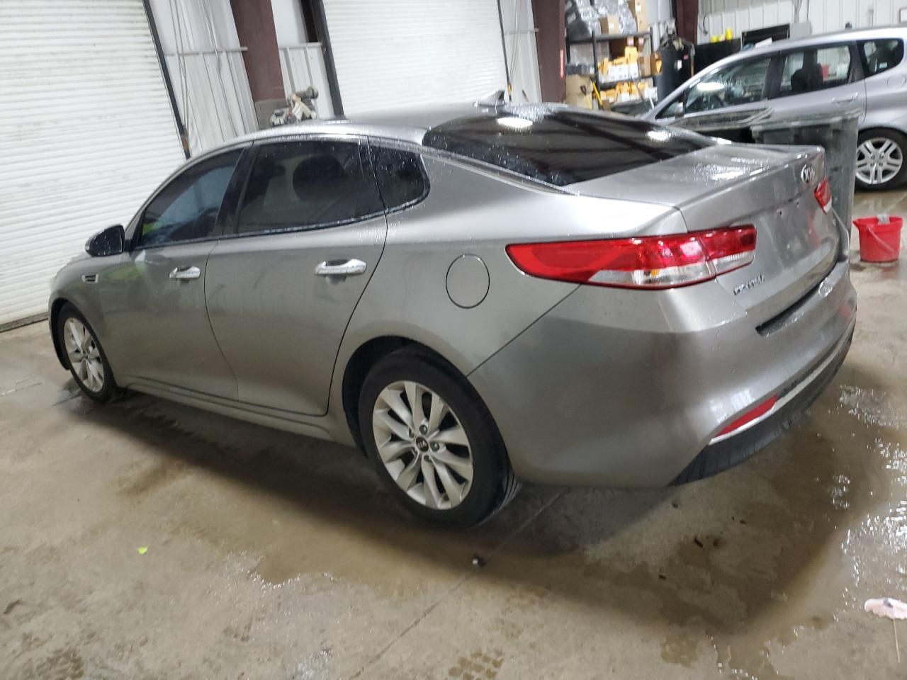 2016 KIA OPTIMA EX - Image 2